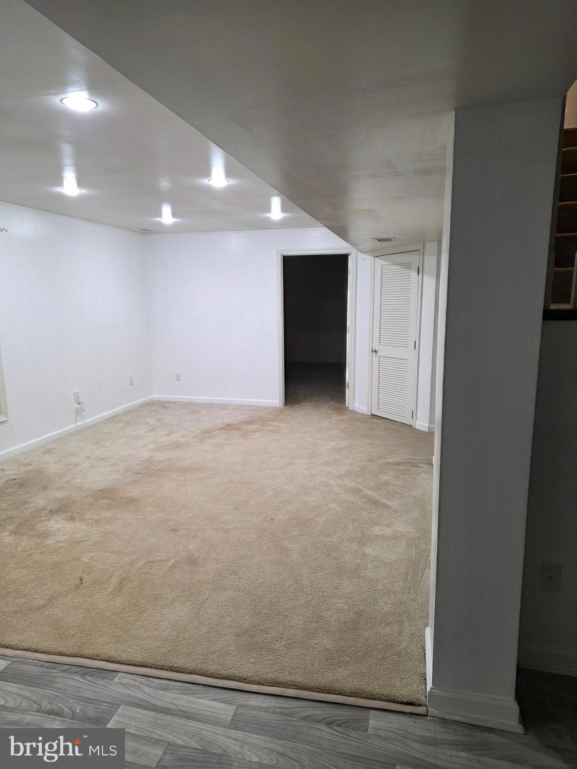 RUSSETT - Residential