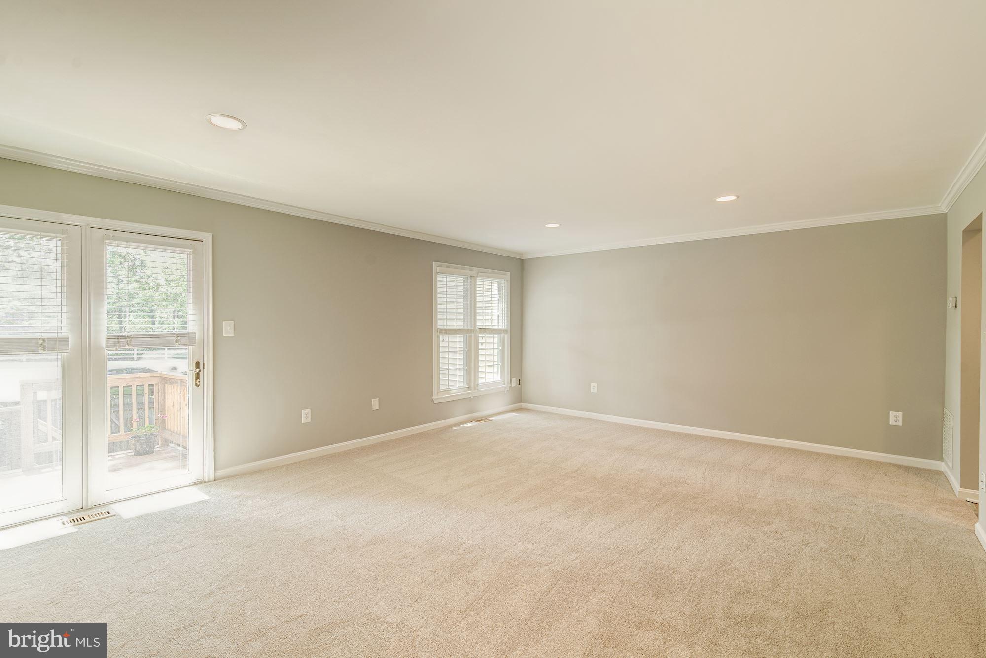 COUNTRY CREEK - Residential