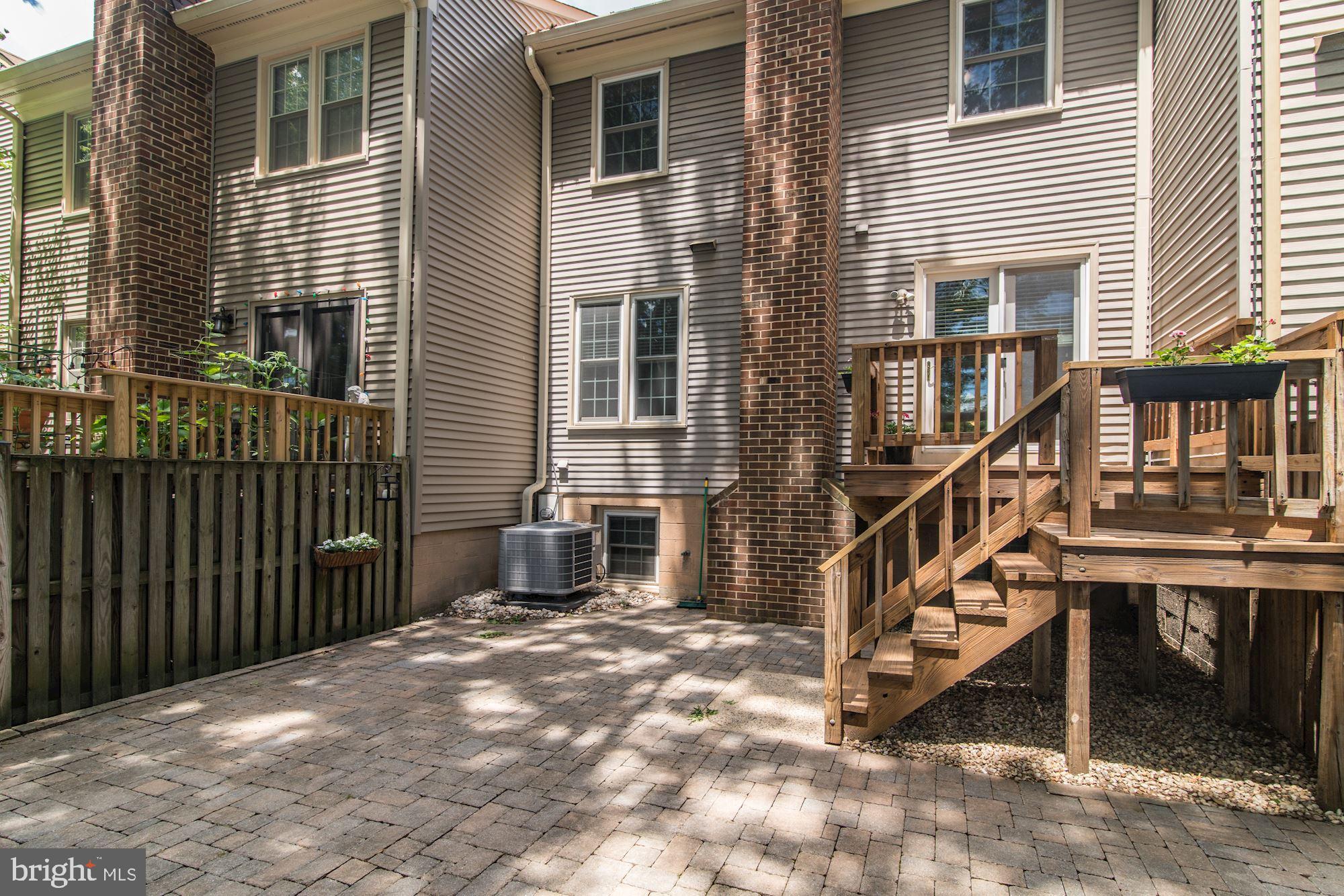 COUNTRY CREEK - Residential