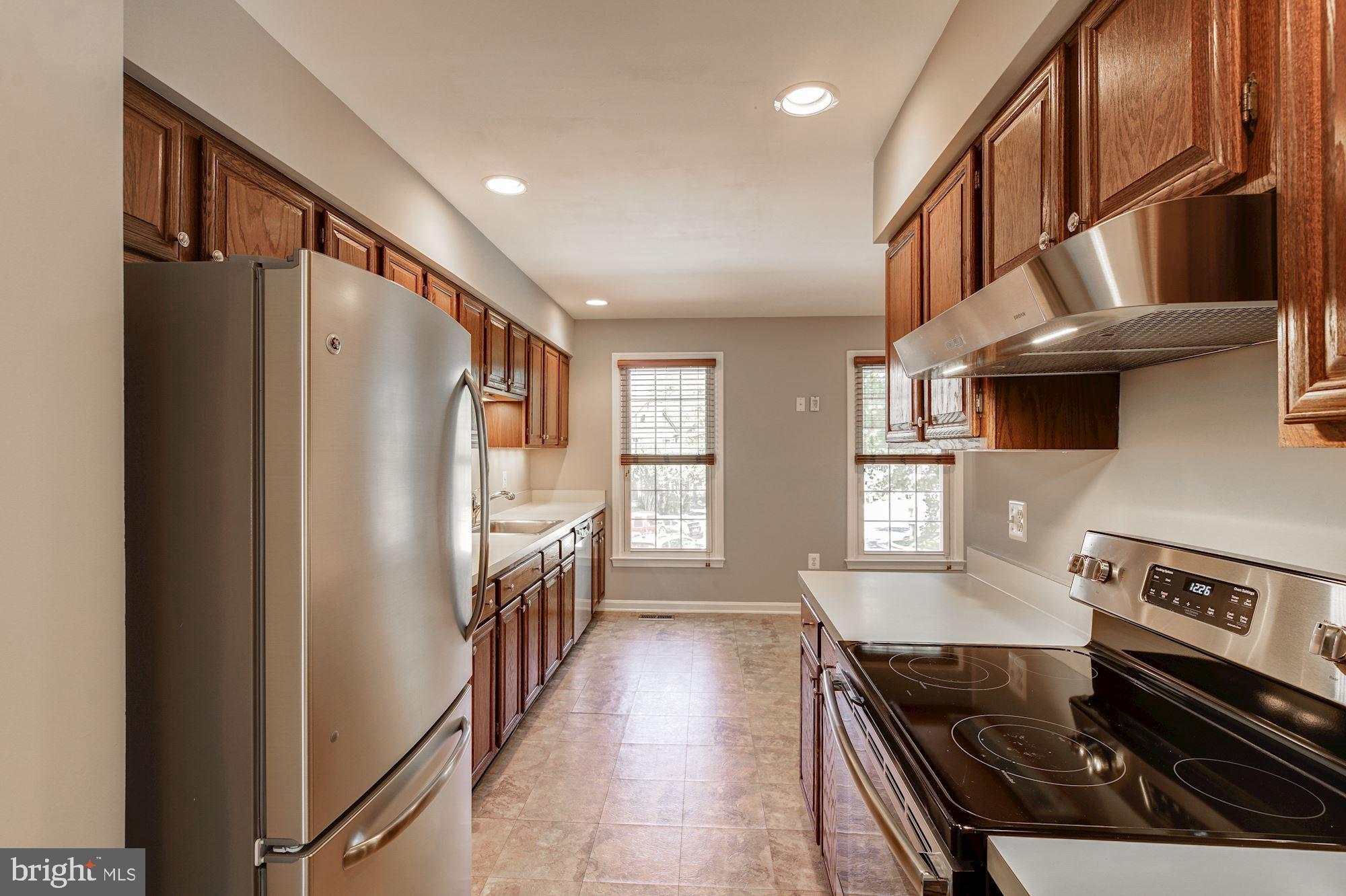 COUNTRY CREEK - Residential