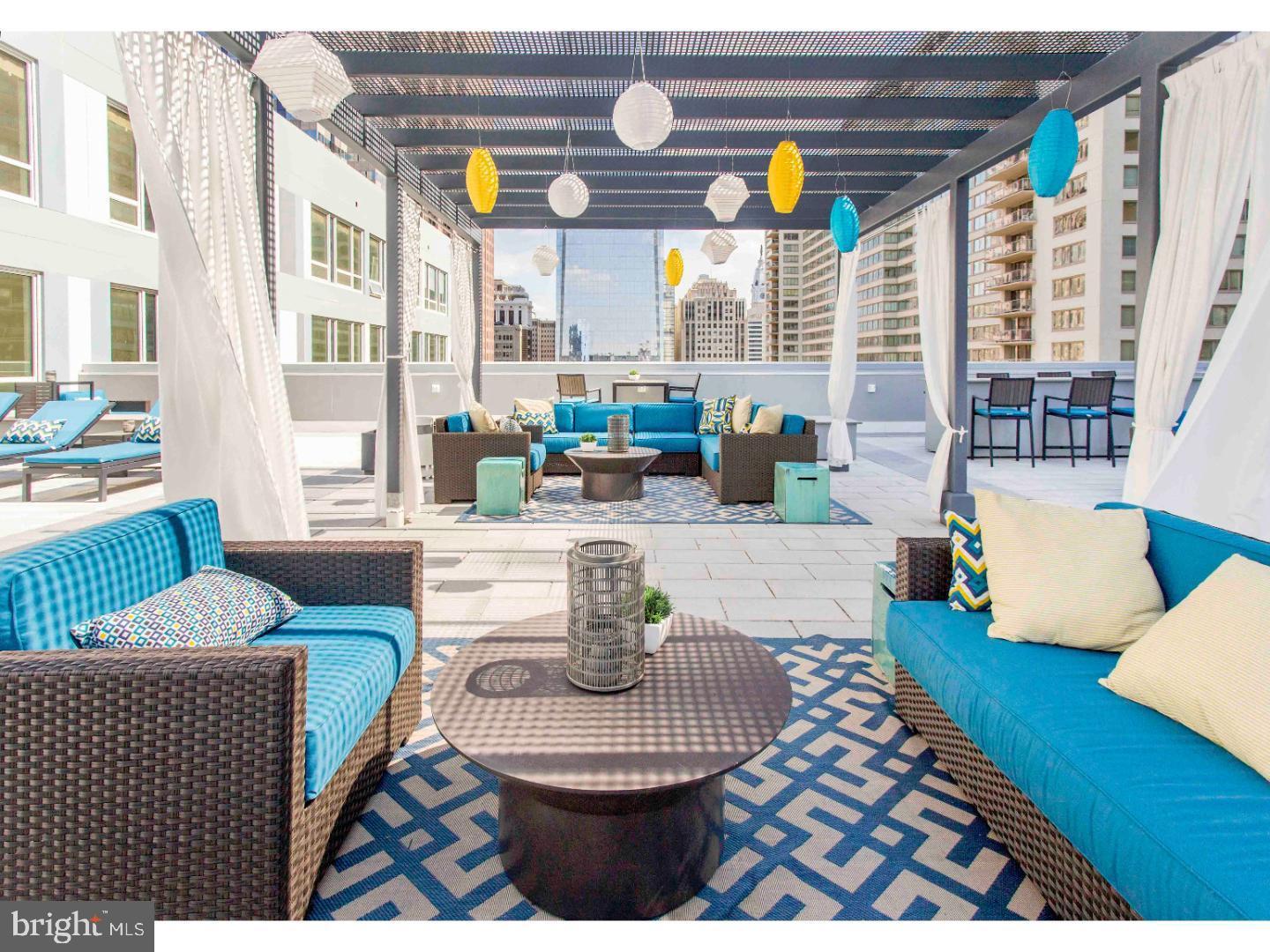 LOGAN SQUARE - Residential Lease