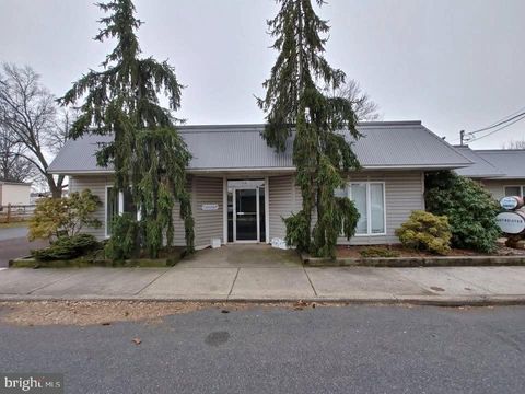 Photo of 112 School Lane, TELFORD, PA 18969 (MLS # PAMC2149668)