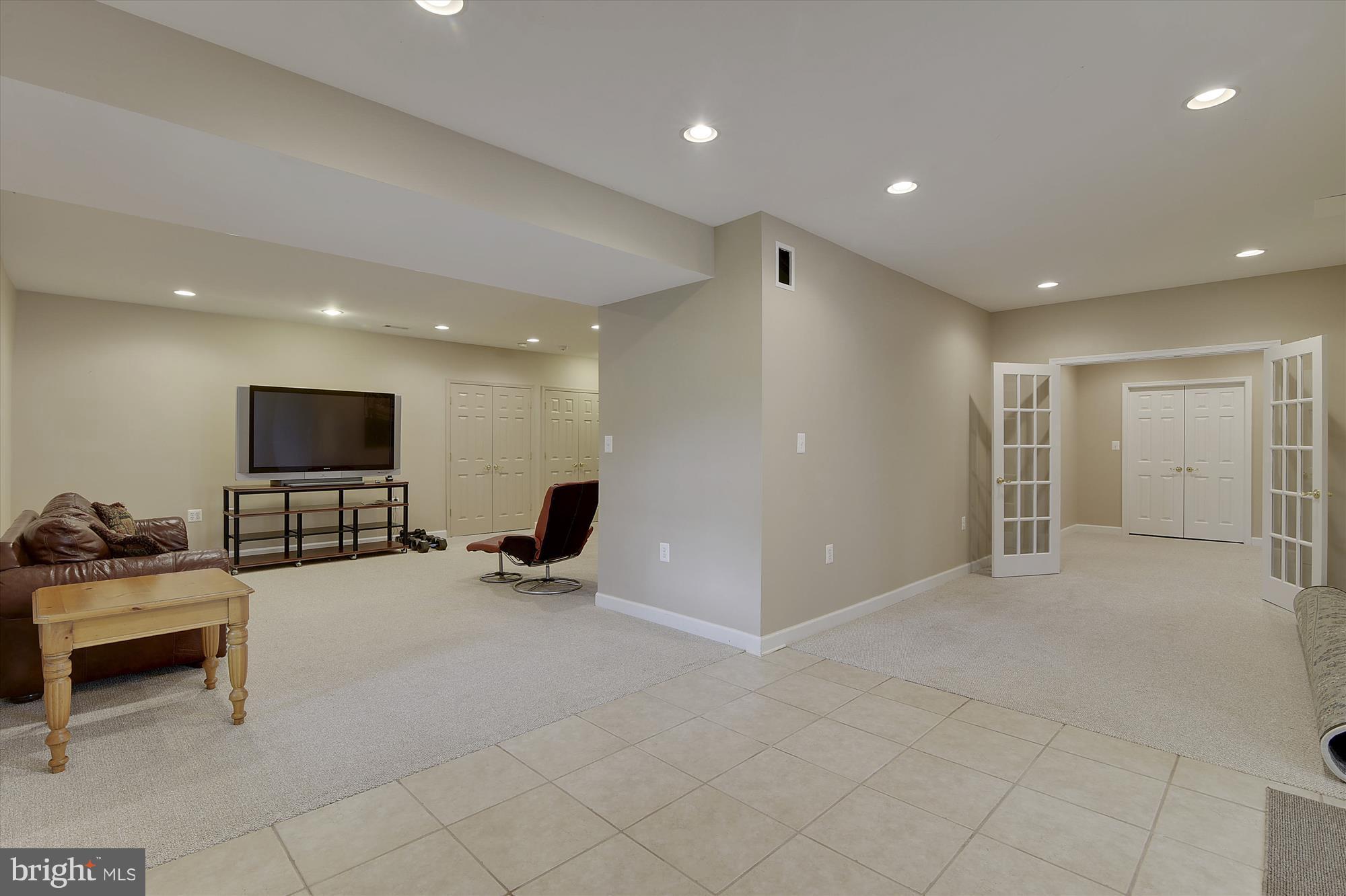 POTOMAC LAKES - Residential