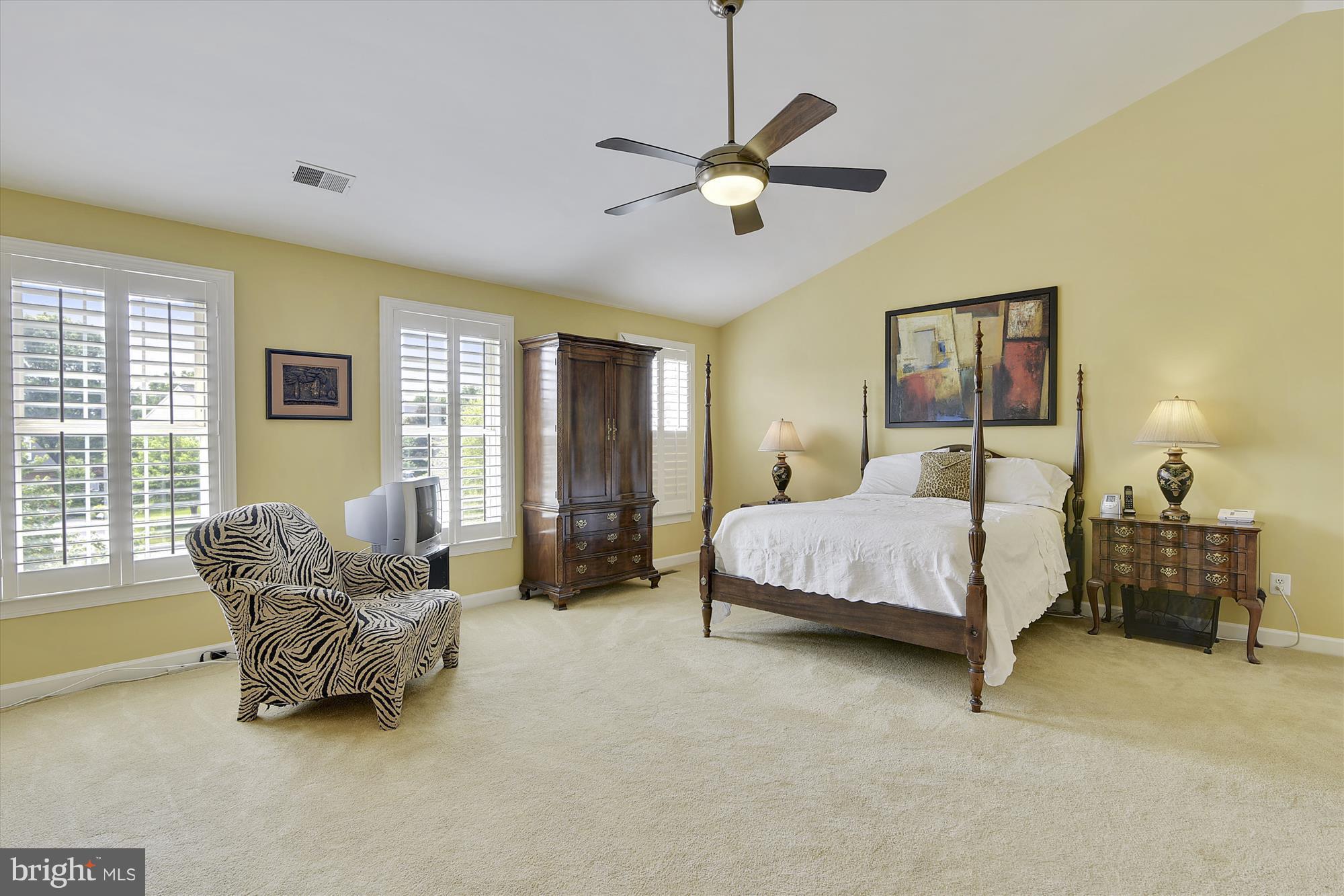 POTOMAC LAKES - Residential