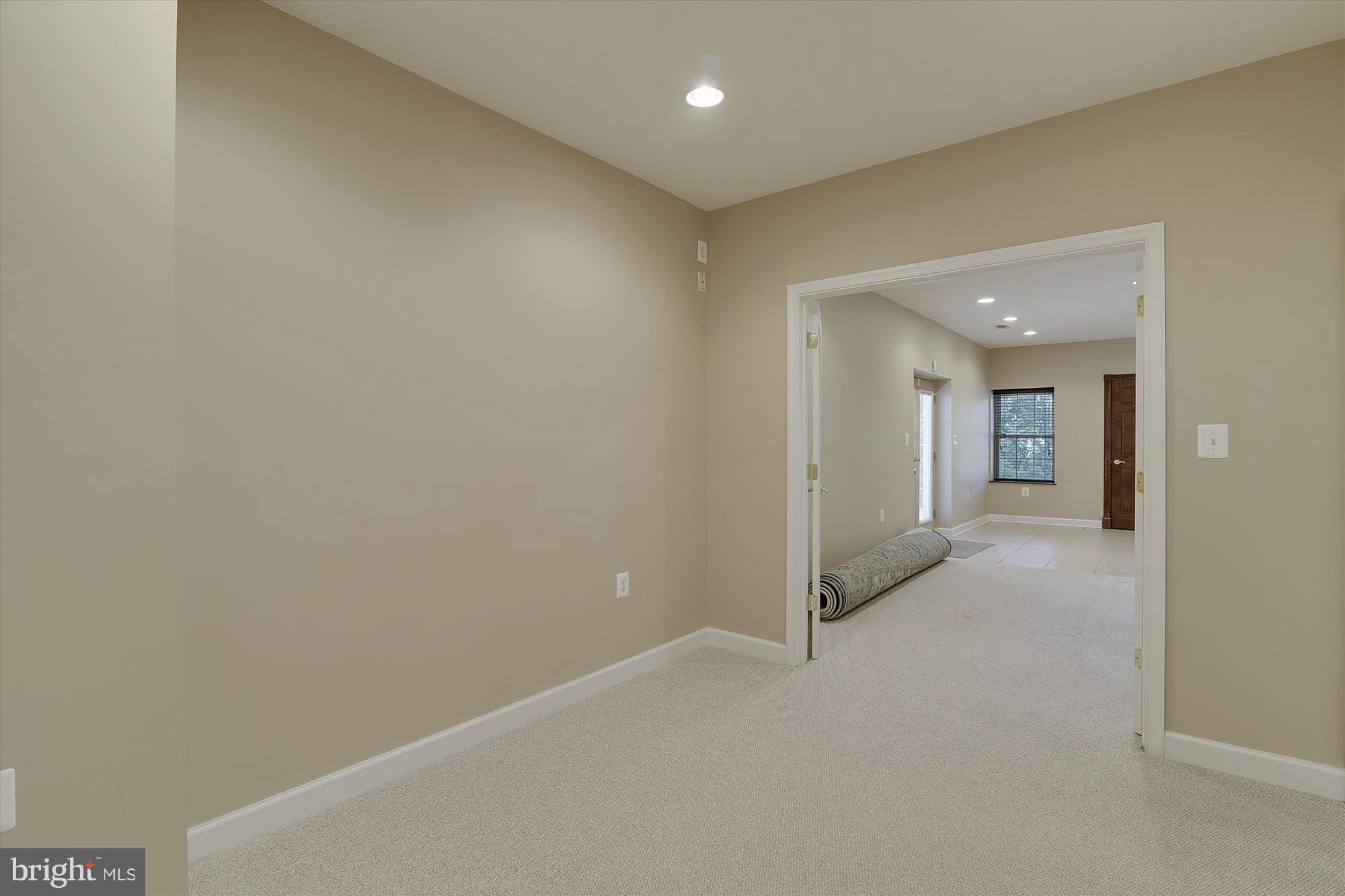 POTOMAC LAKES - Residential