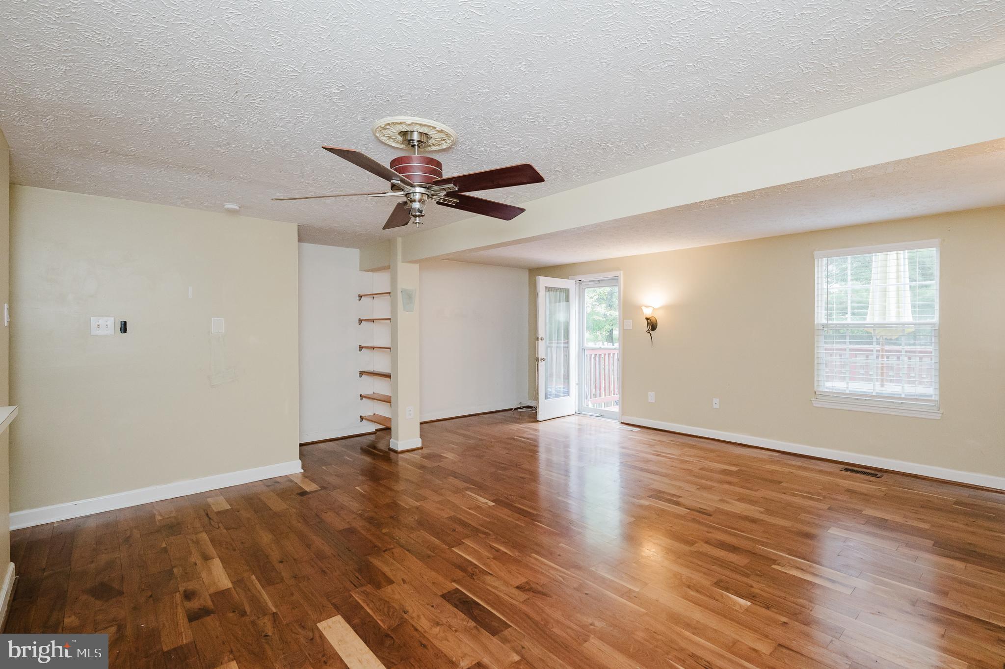 VILLAGE AT THOMAS RUN - Residential