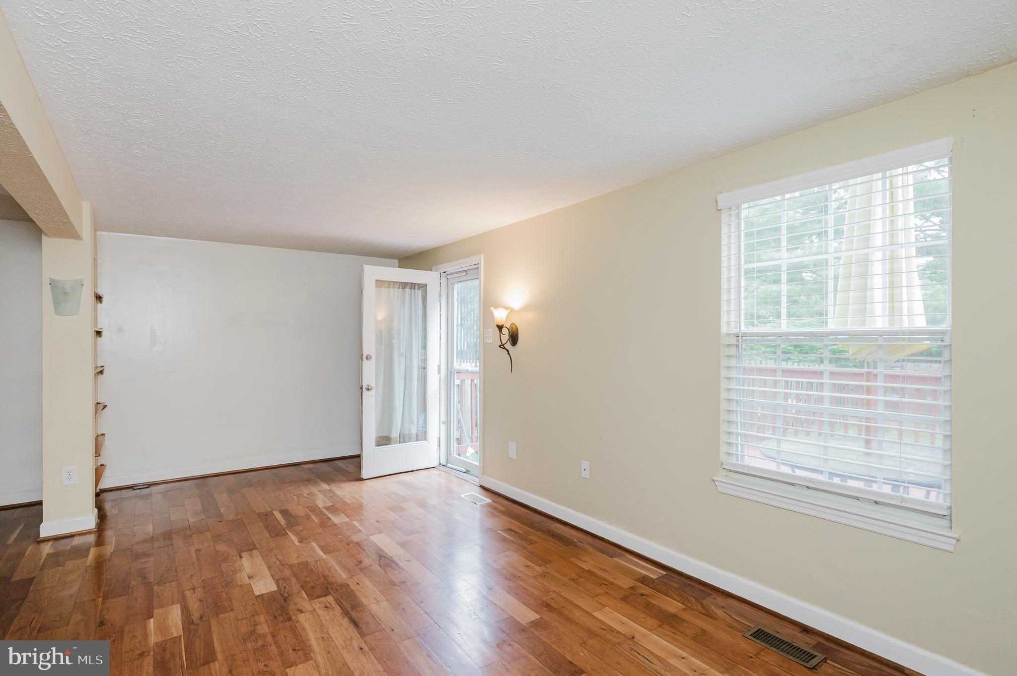 VILLAGE AT THOMAS RUN - Residential