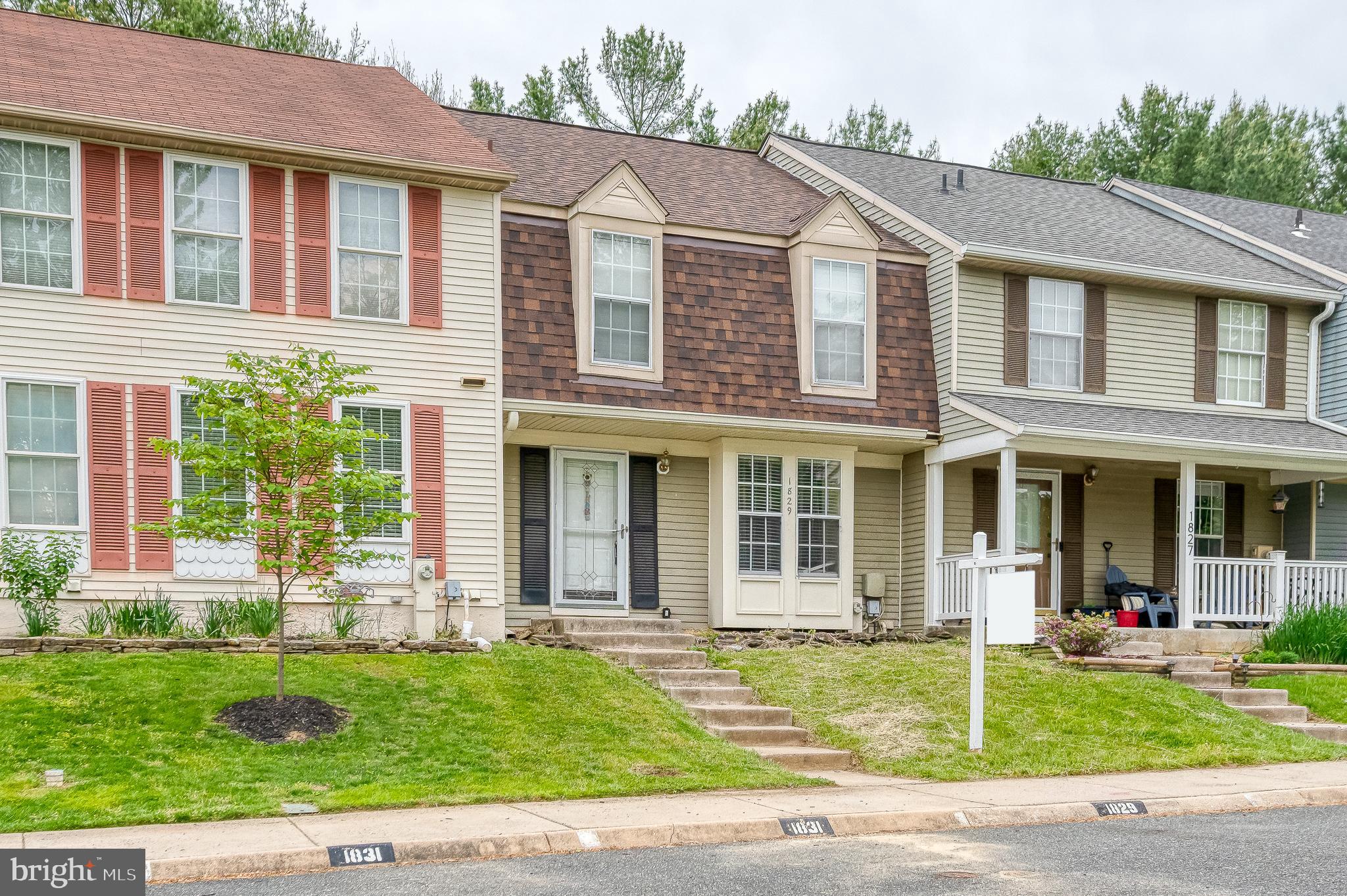 VILLAGE AT THOMAS RUN - Residential