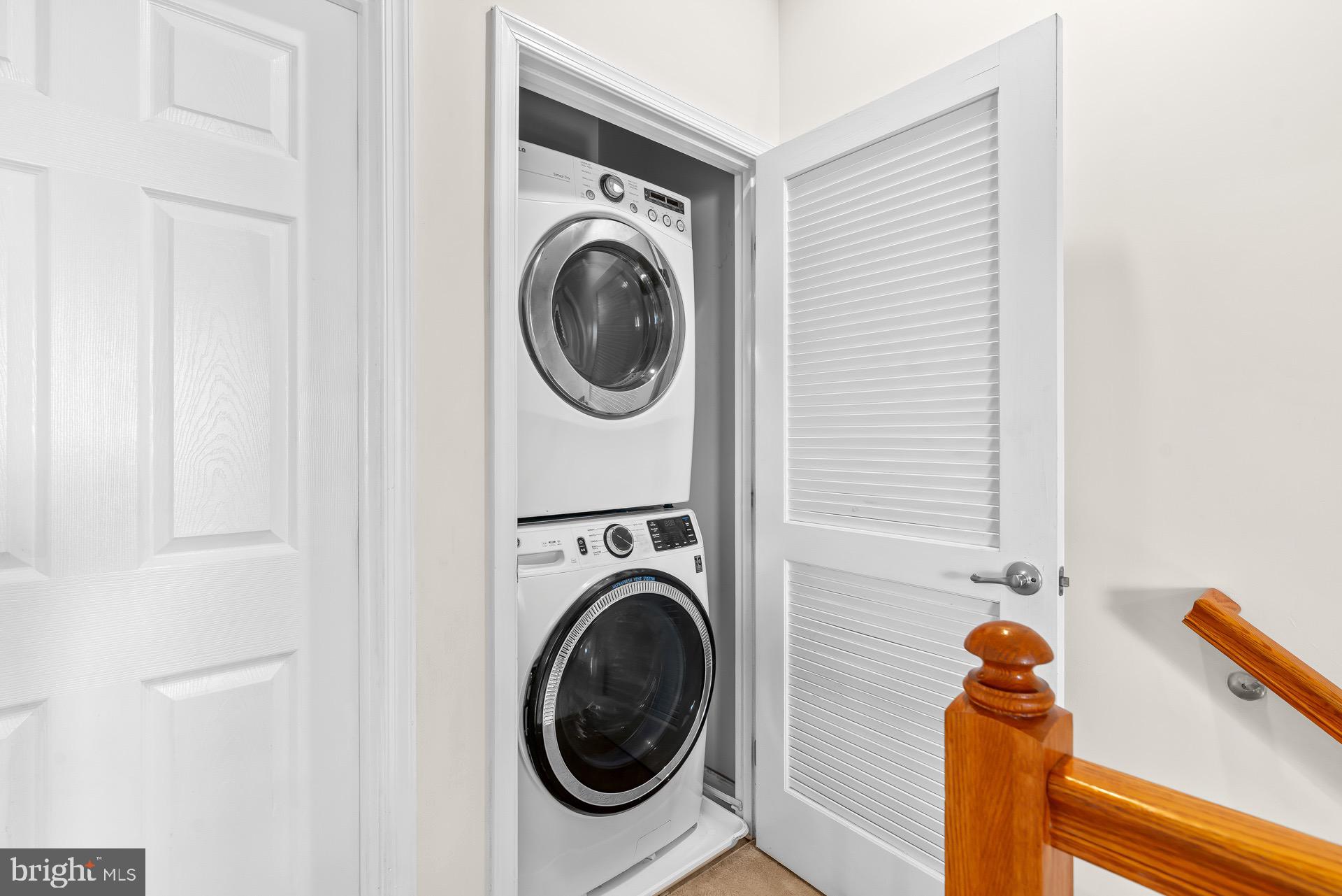 HOWARD SQUARE - Residential