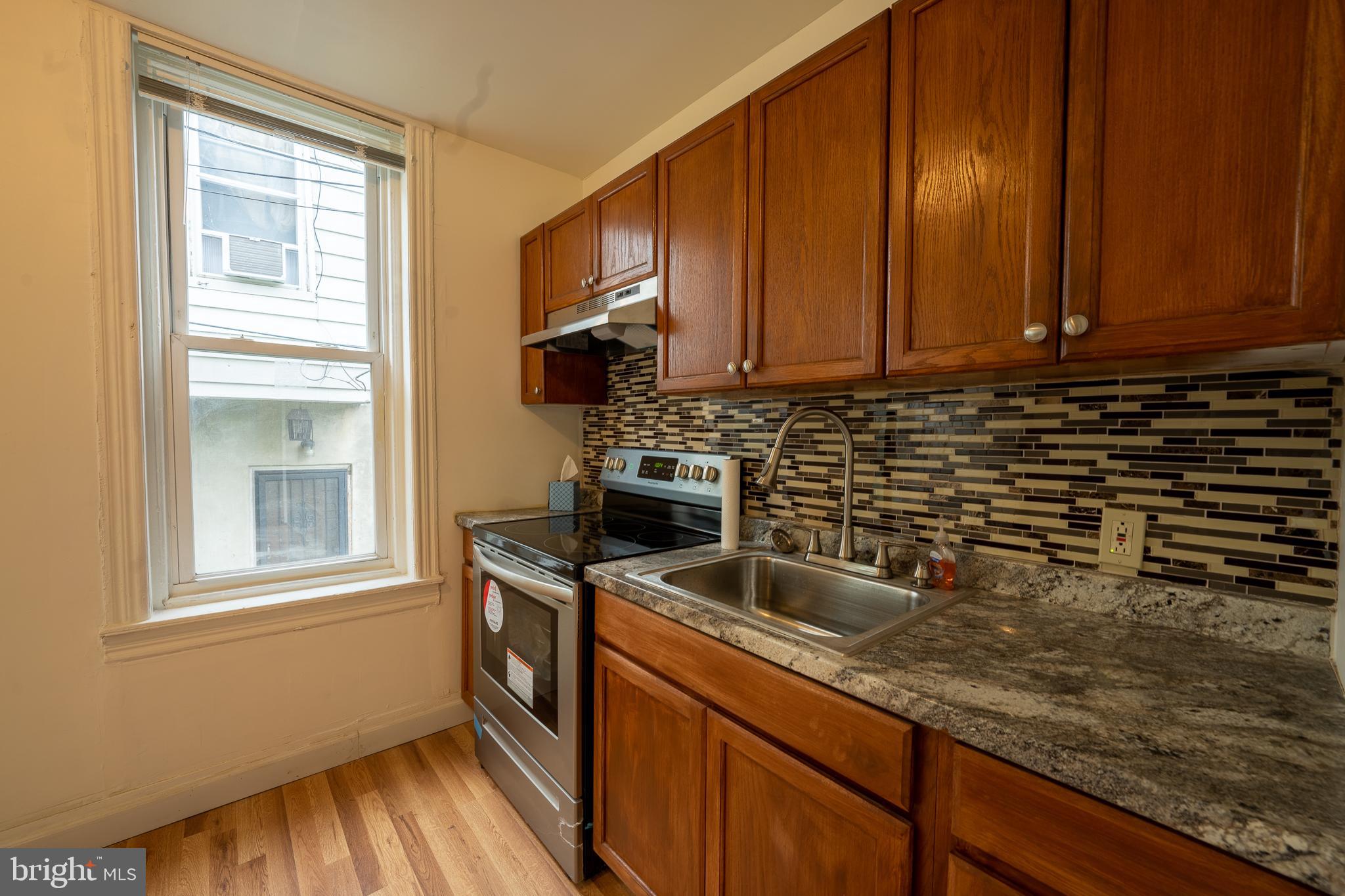 PARKSIDE - Residential Lease