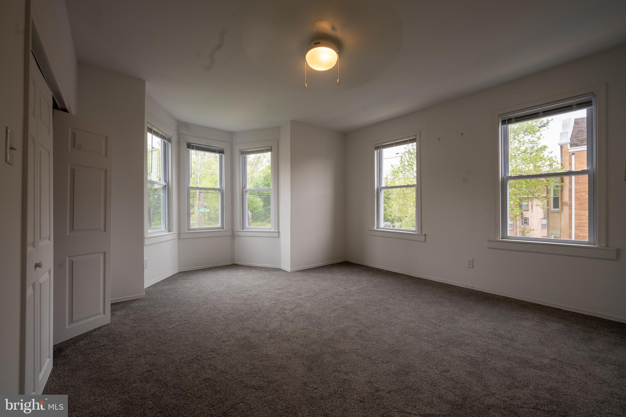 PARKSIDE - Residential Lease