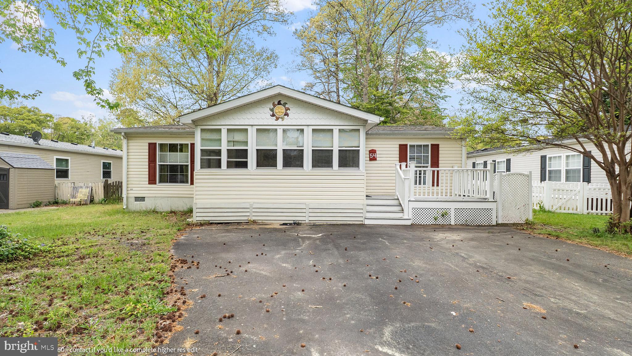 54 WHITE PINE DRIVE