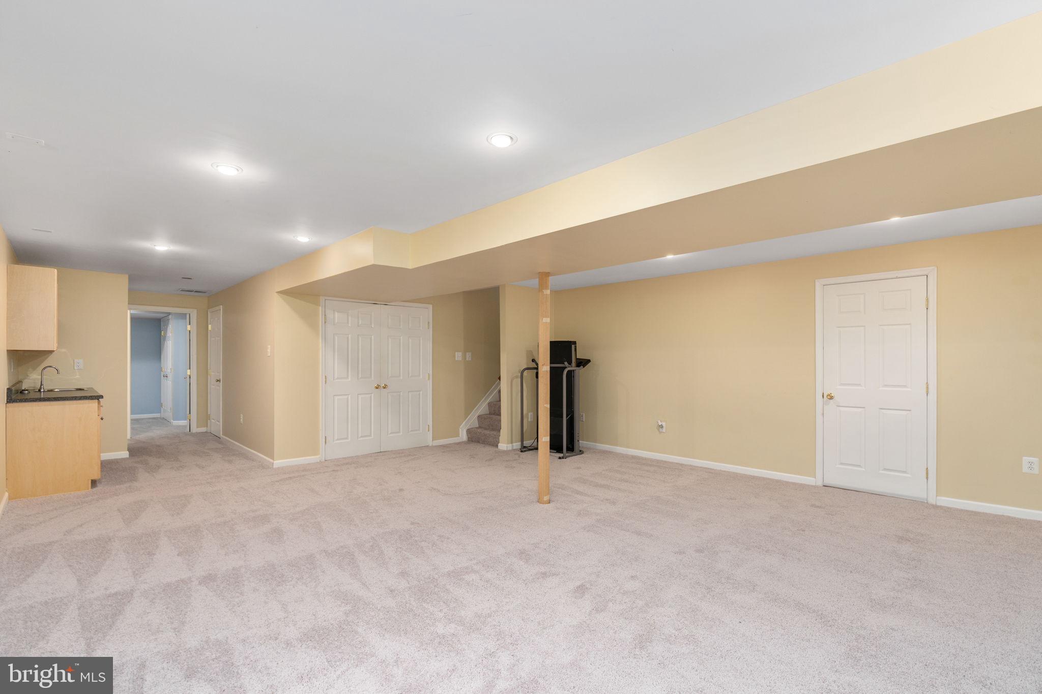 STRATFORD PLACE - Residential