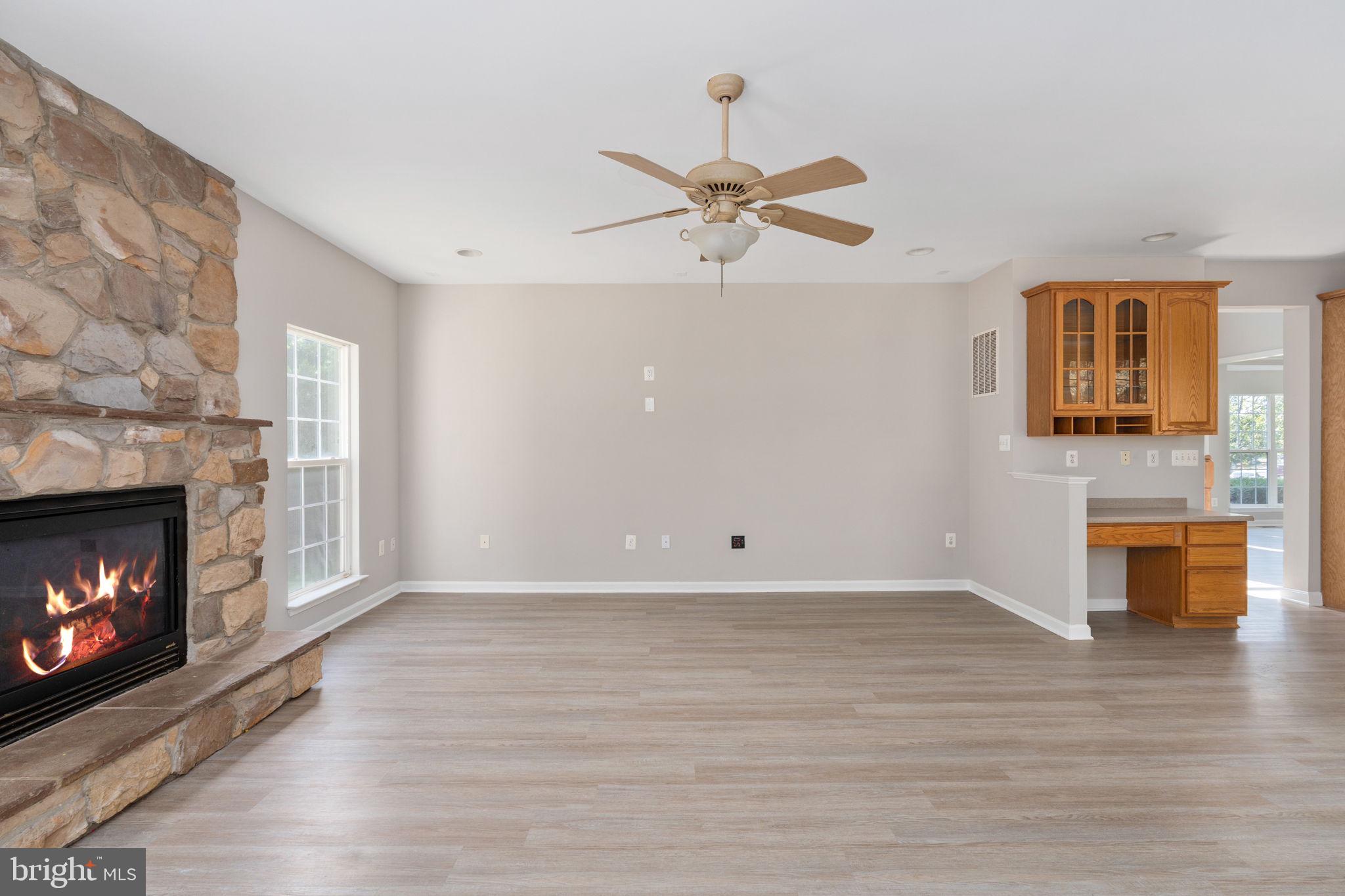 STRATFORD PLACE - Residential