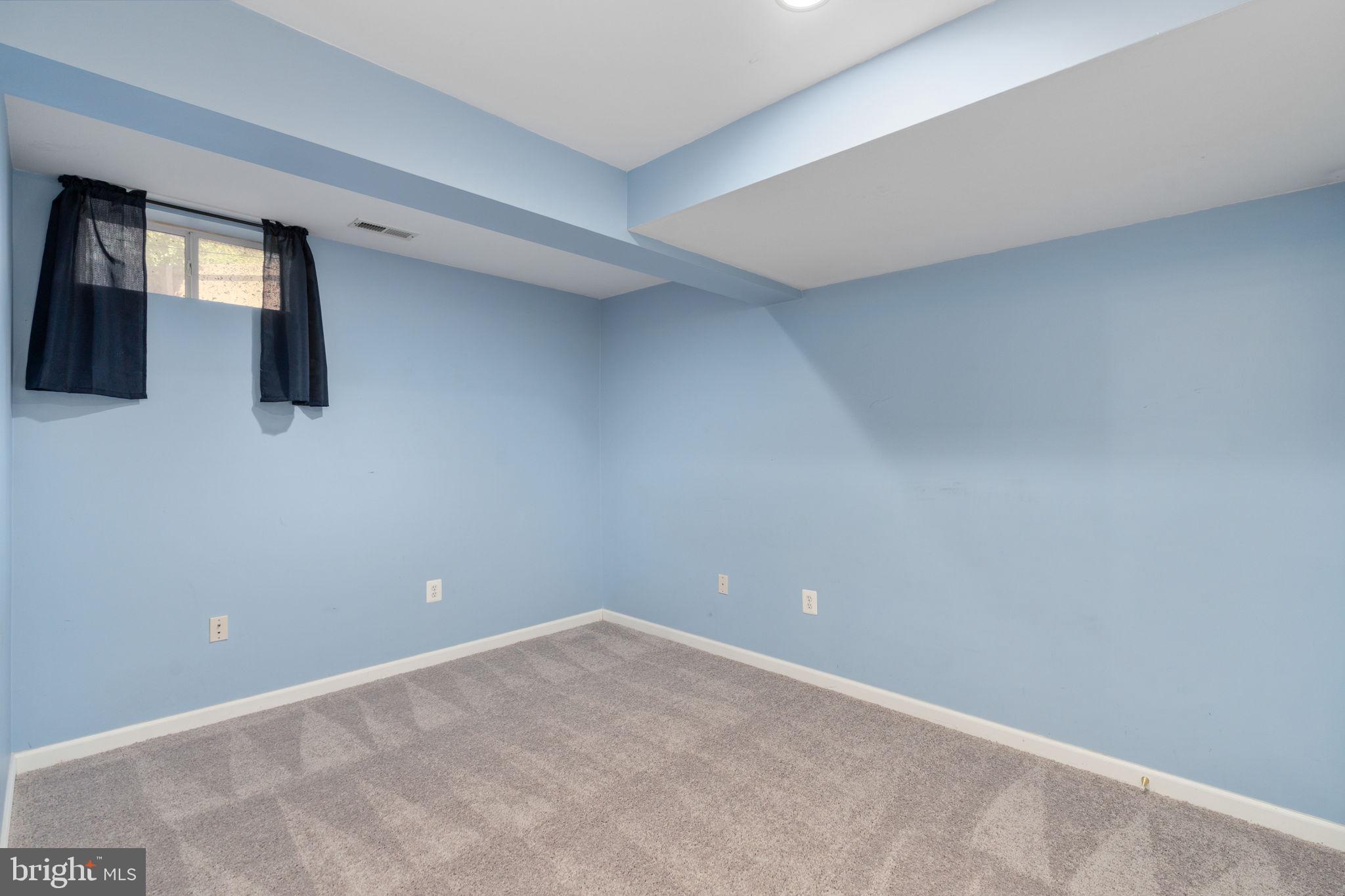 STRATFORD PLACE - Residential