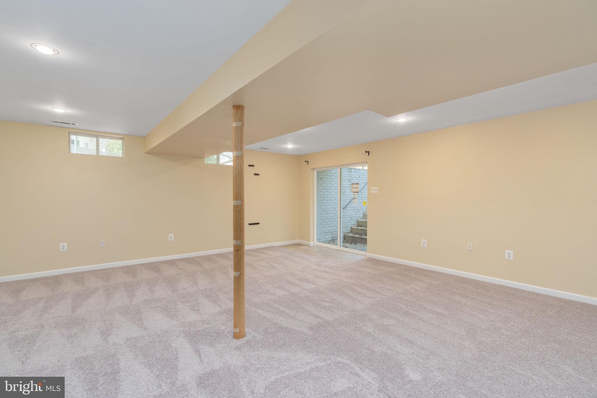 STRATFORD PLACE - Residential