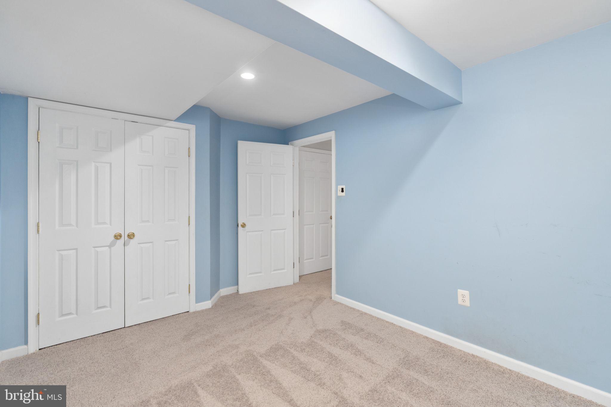 STRATFORD PLACE - Residential