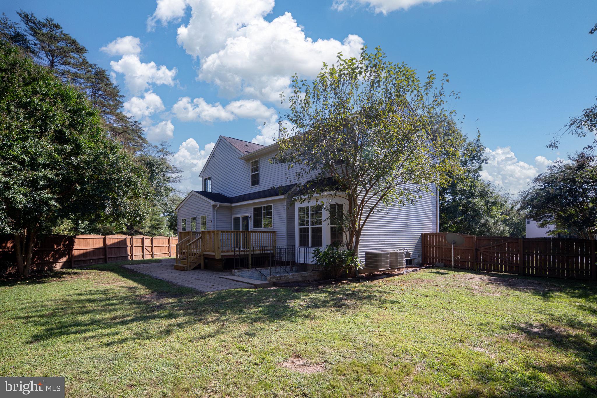 STRATFORD PLACE - Residential