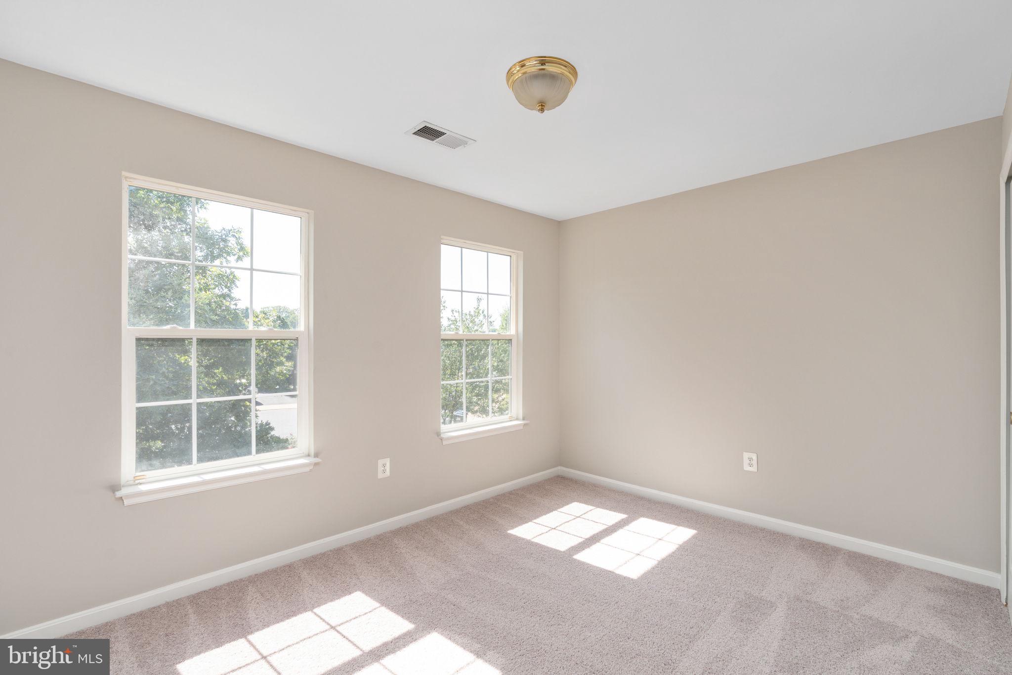 STRATFORD PLACE - Residential