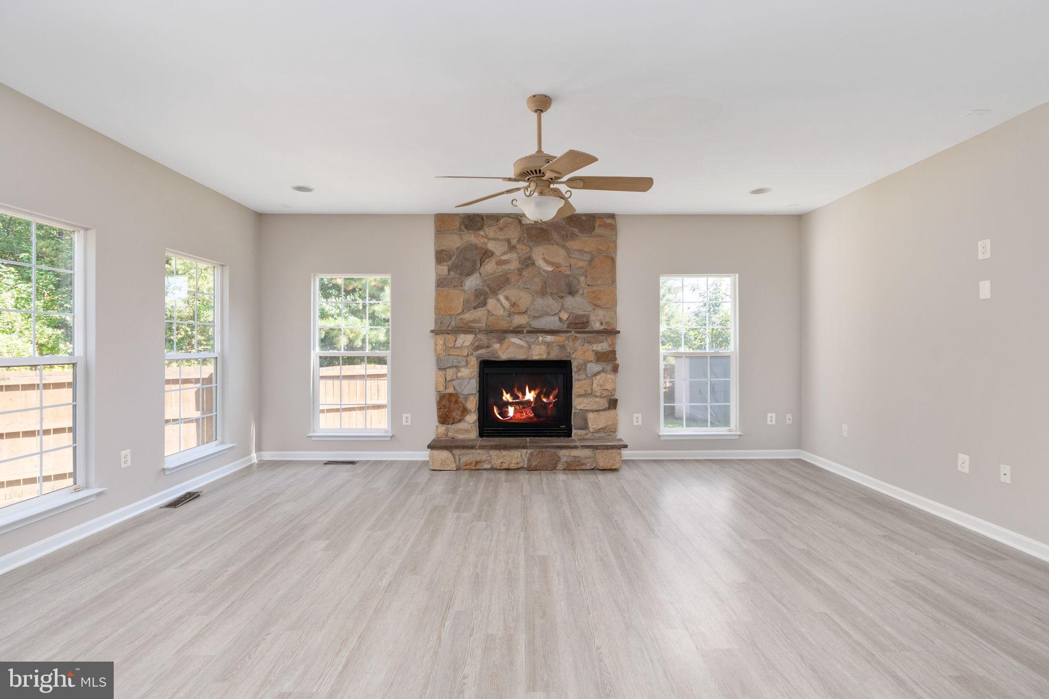 STRATFORD PLACE - Residential