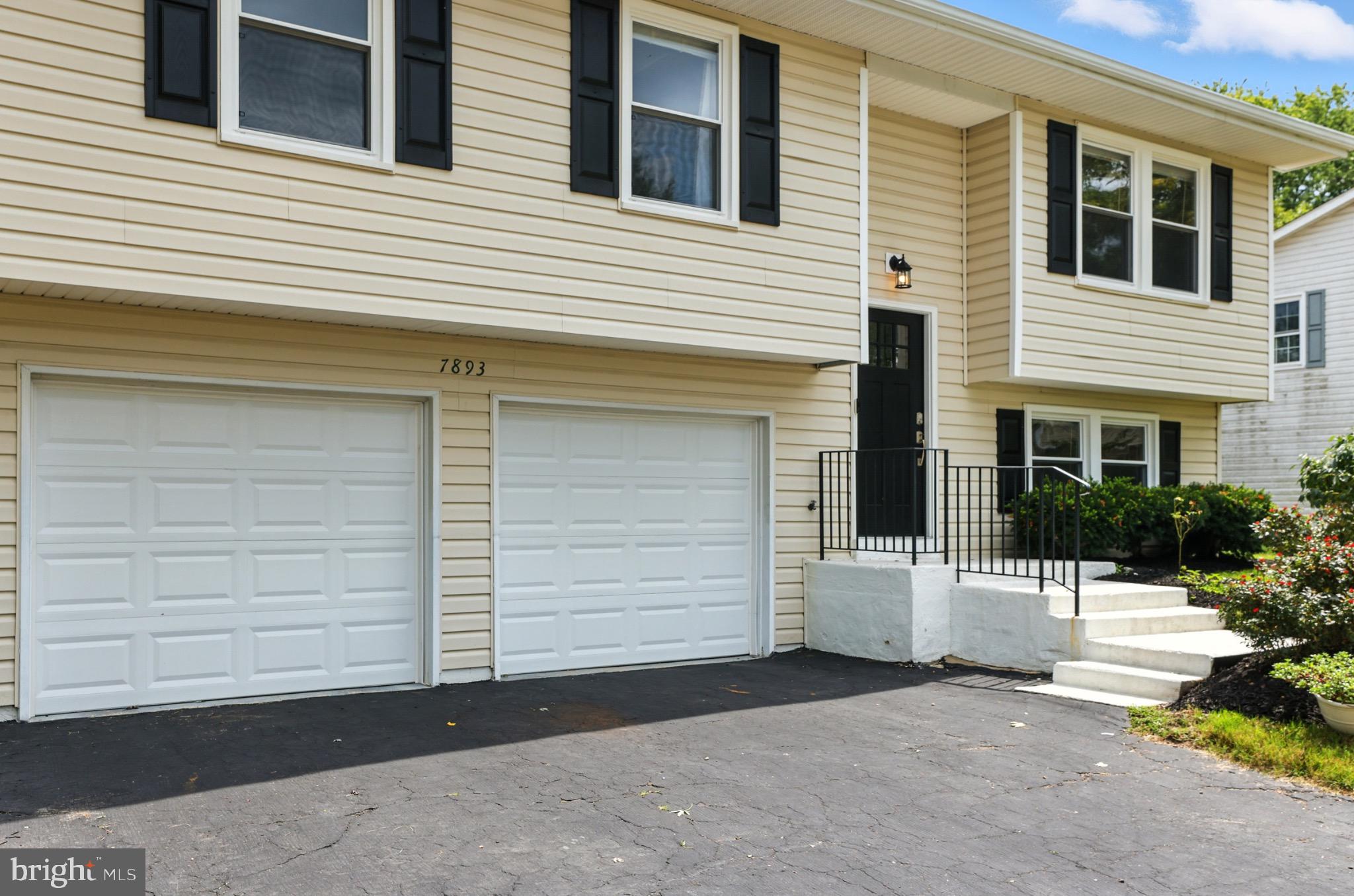 PROVINCES - Residential Lease