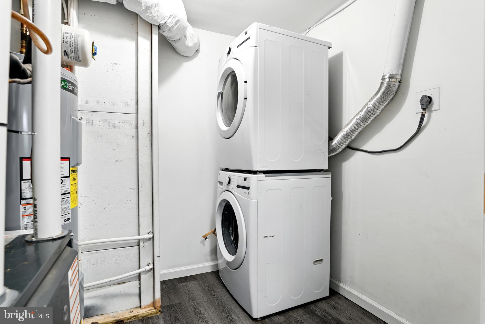 PROVINCES - Residential Lease