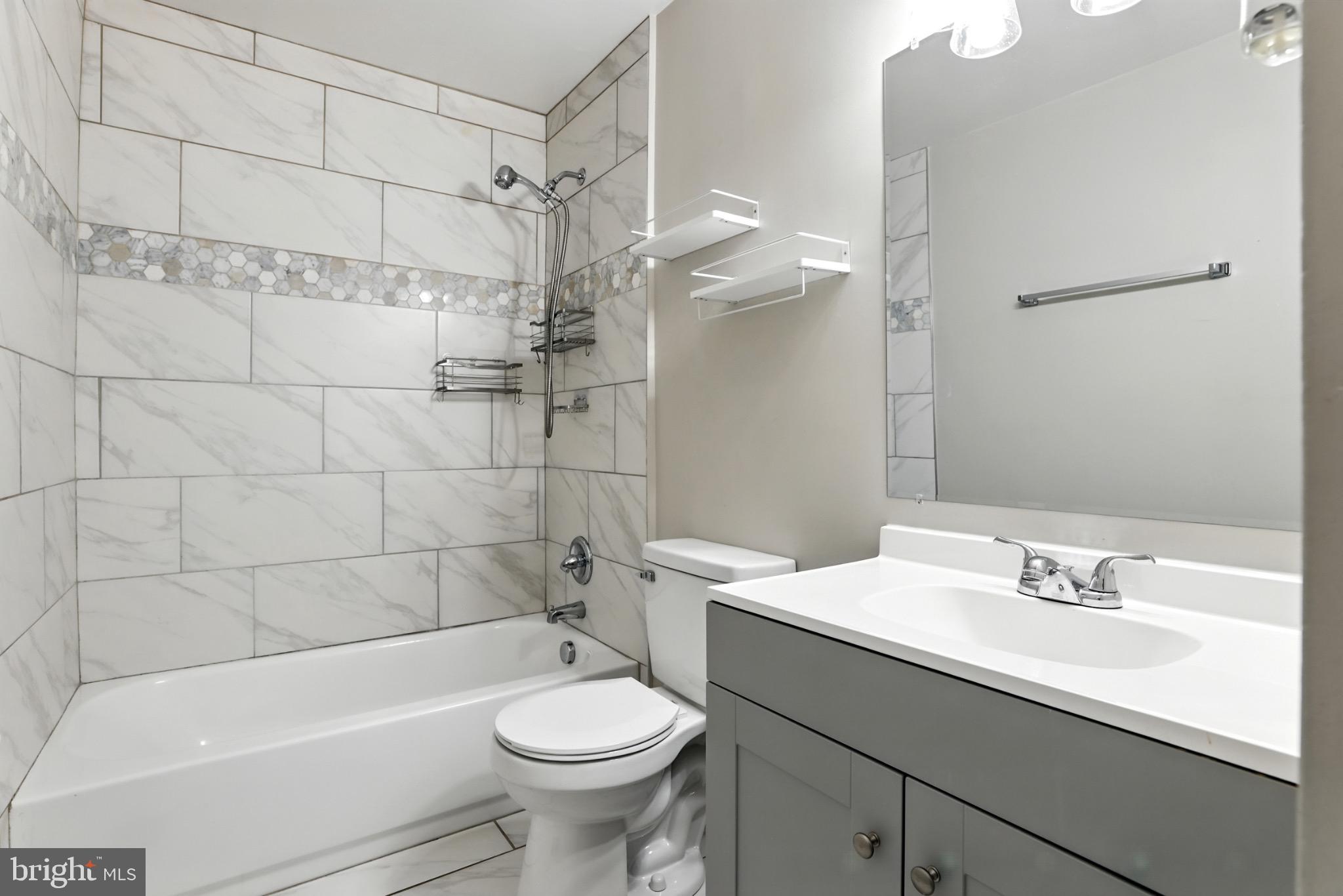 PROVINCES - Residential Lease