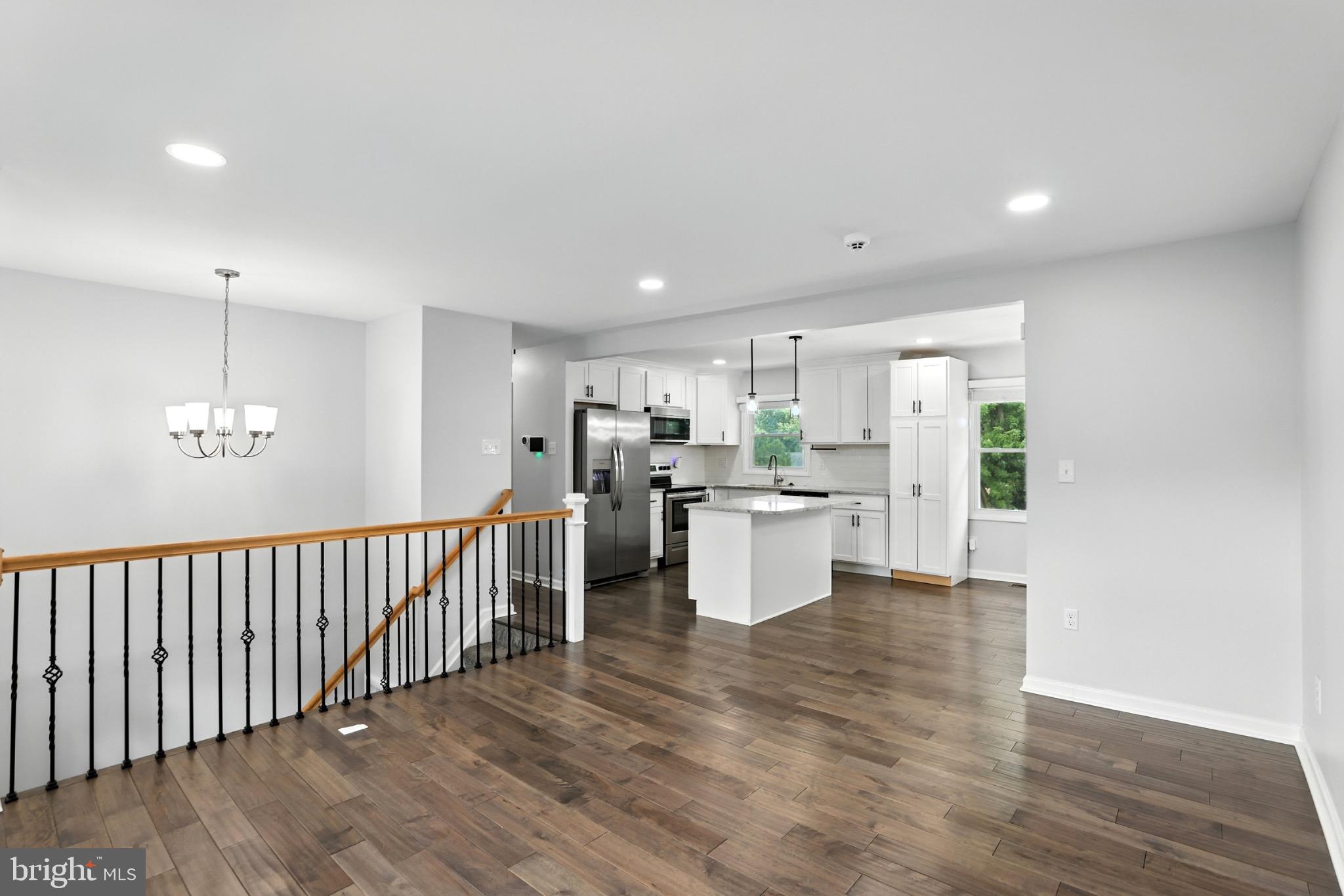 PROVINCES - Residential Lease