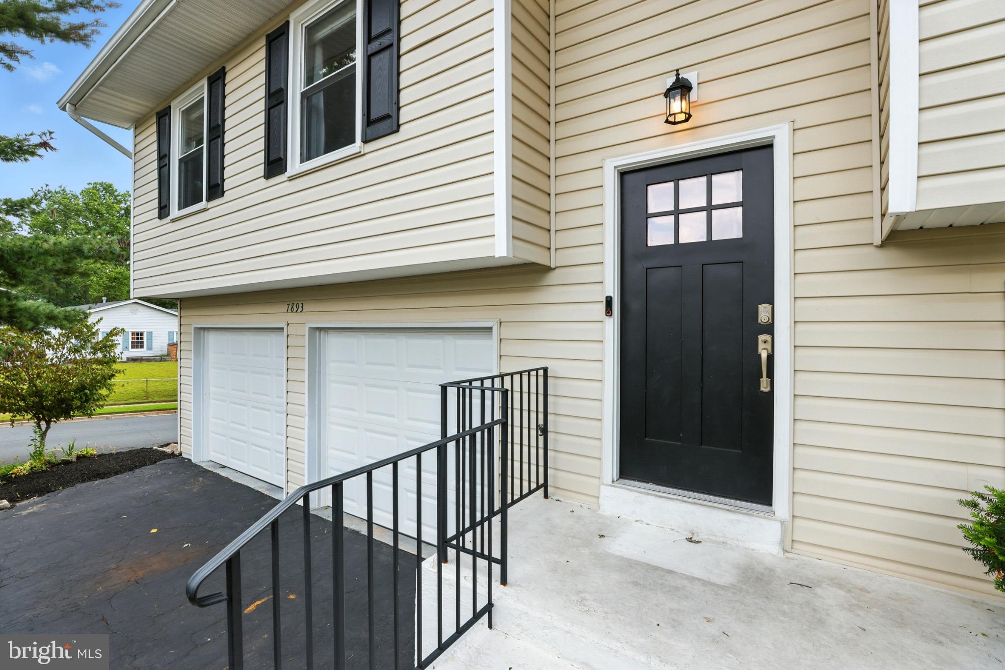 PROVINCES - Residential Lease