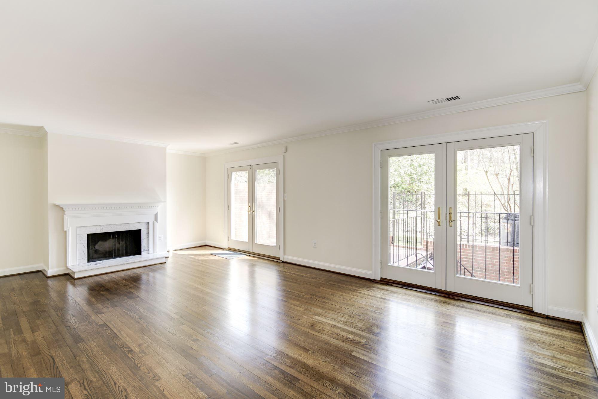 FOREST HILLS - Residential