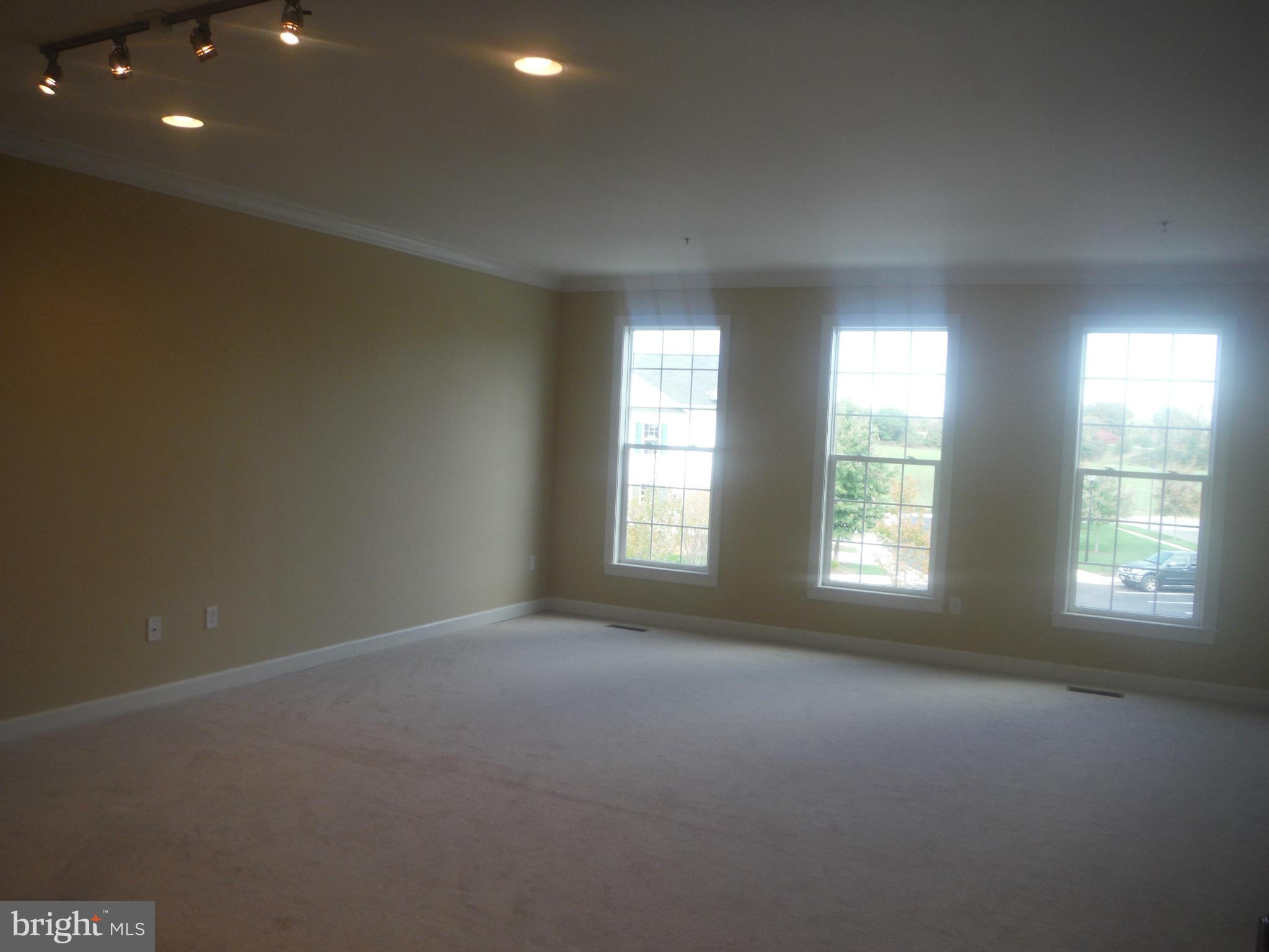 EMERSON - Residential