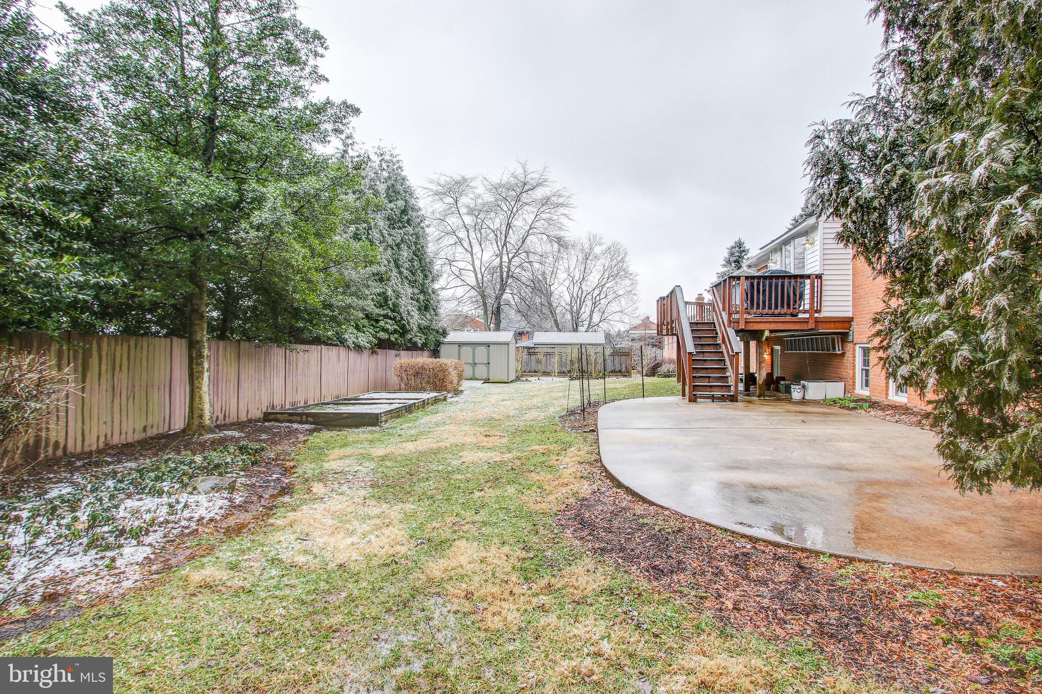 WESTBRIAR COUNTRY CLUB ESTATES - Residential