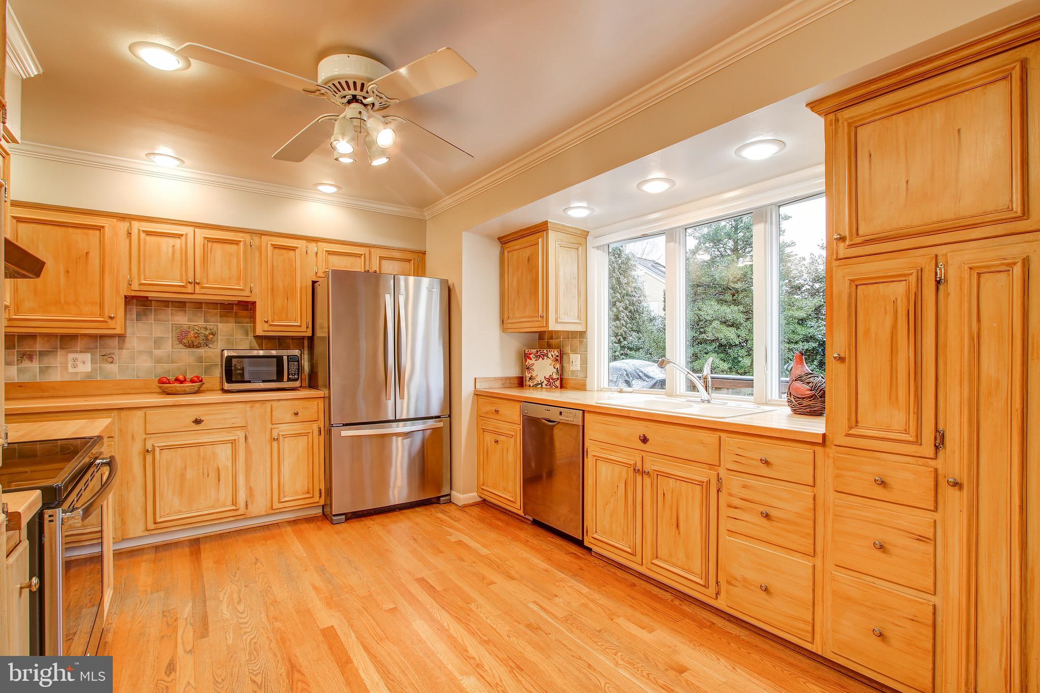 WESTBRIAR COUNTRY CLUB ESTATES - Residential