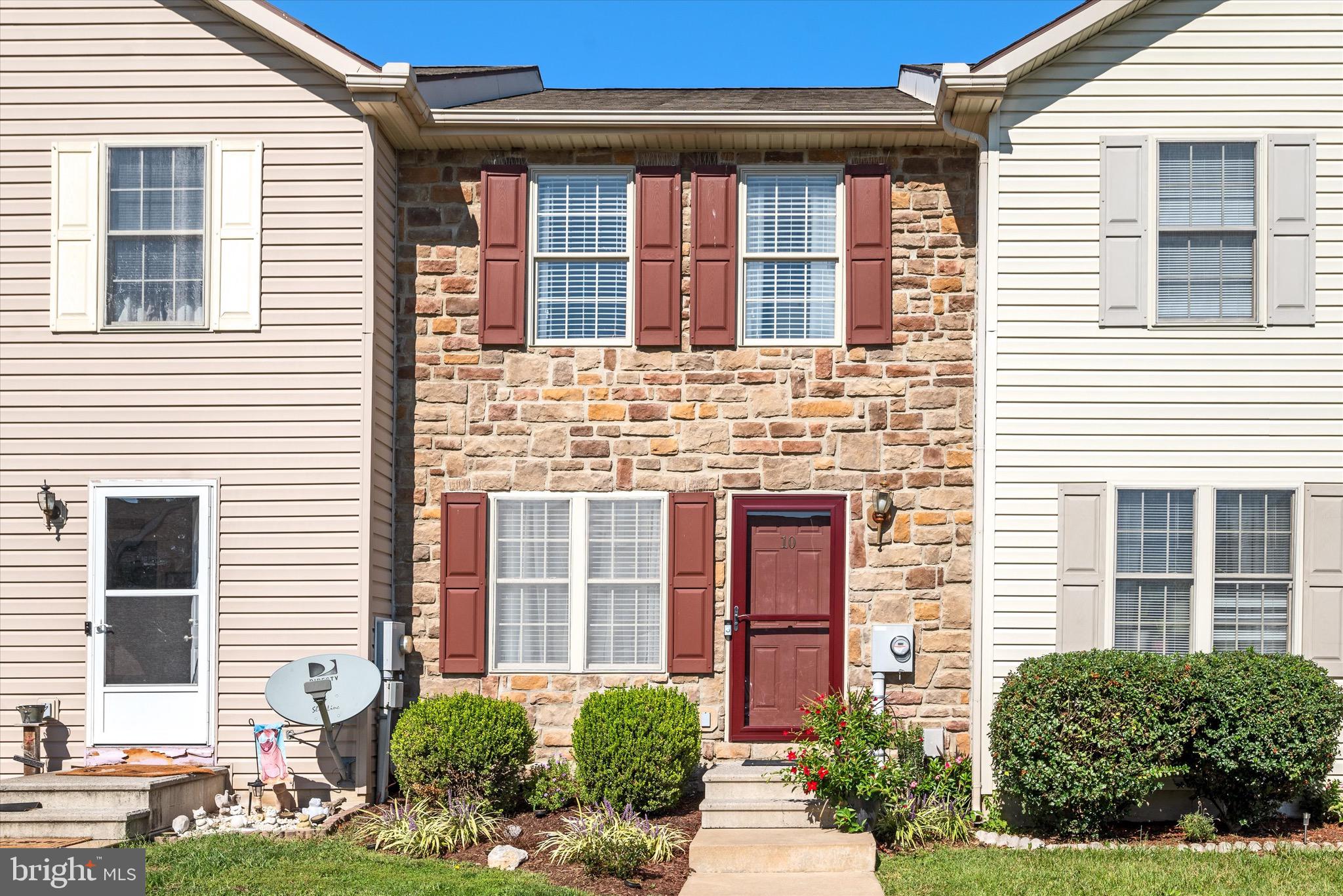 This Home shows like a model! Move right in to this meticulously maintained and bright townhome ! You will particularly love the luxury vinyl plank floors throughout the main level and the beautiful kitchen that opens up onto a 8 x 8 deck with a fully fenced & private backyard. The kitchen colors are warm and inviting, there is plenty of room for a kitchen table and the kitchen cabinets and counters are in excellent condition. The appliances are Stainless, Whirlpool Brand. There are two ceiling fans in the kitchen, one in the primary bedroom and one in the living room. The Washer and Dryer are conveniently located in the upstairs hall and they both convey. HVAC is only 5 years New, as well as the Fencing! Fresh Landscaping & Alarm system. The subdivision is conveniently located just off of Rt. 11 and just a few min drive to I81.
Potomac Edison Electric: $85 avg per month
Water & Sewer: Berkeley County Public Sanitary & Sewer Dept. $50 avg per month
Trash: Apple Valley Waste $20 avg. per month