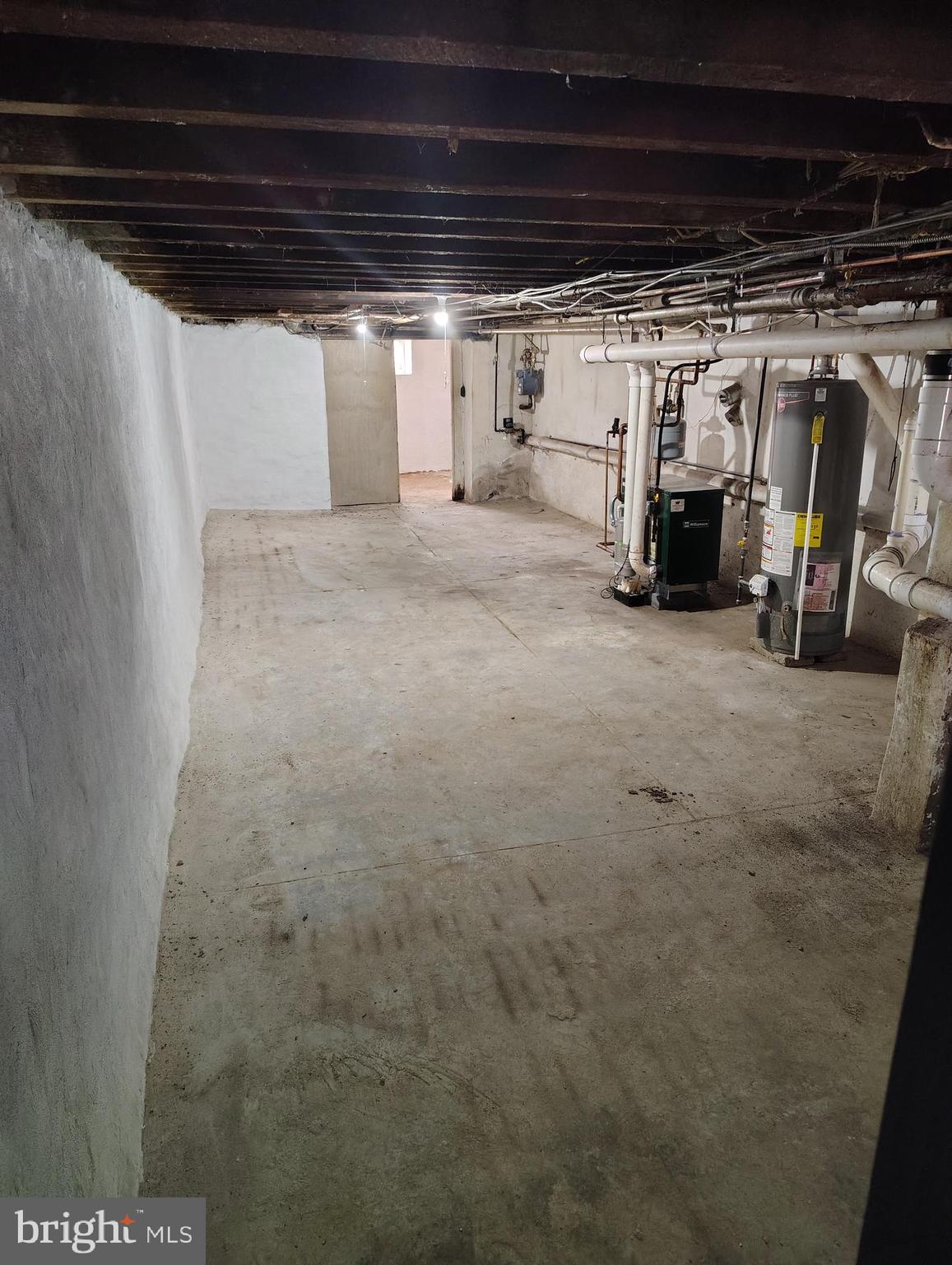 LAWNCREST - Residential