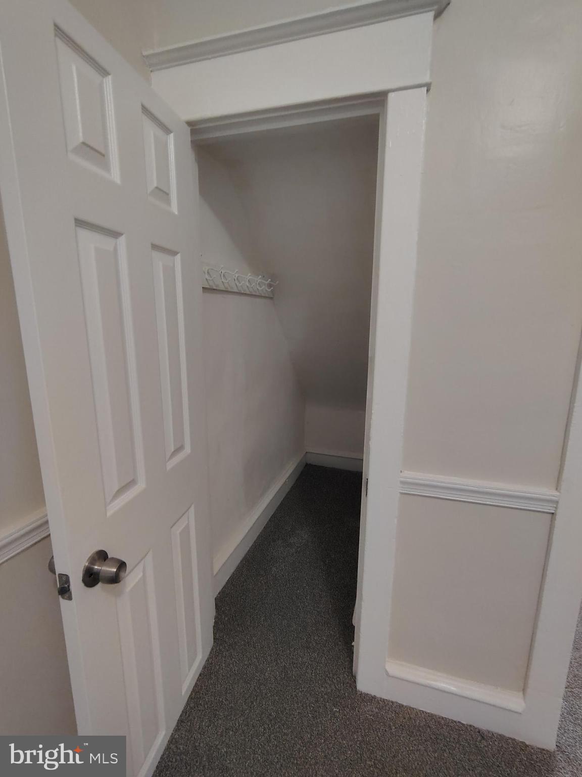 LAWNCREST - Residential