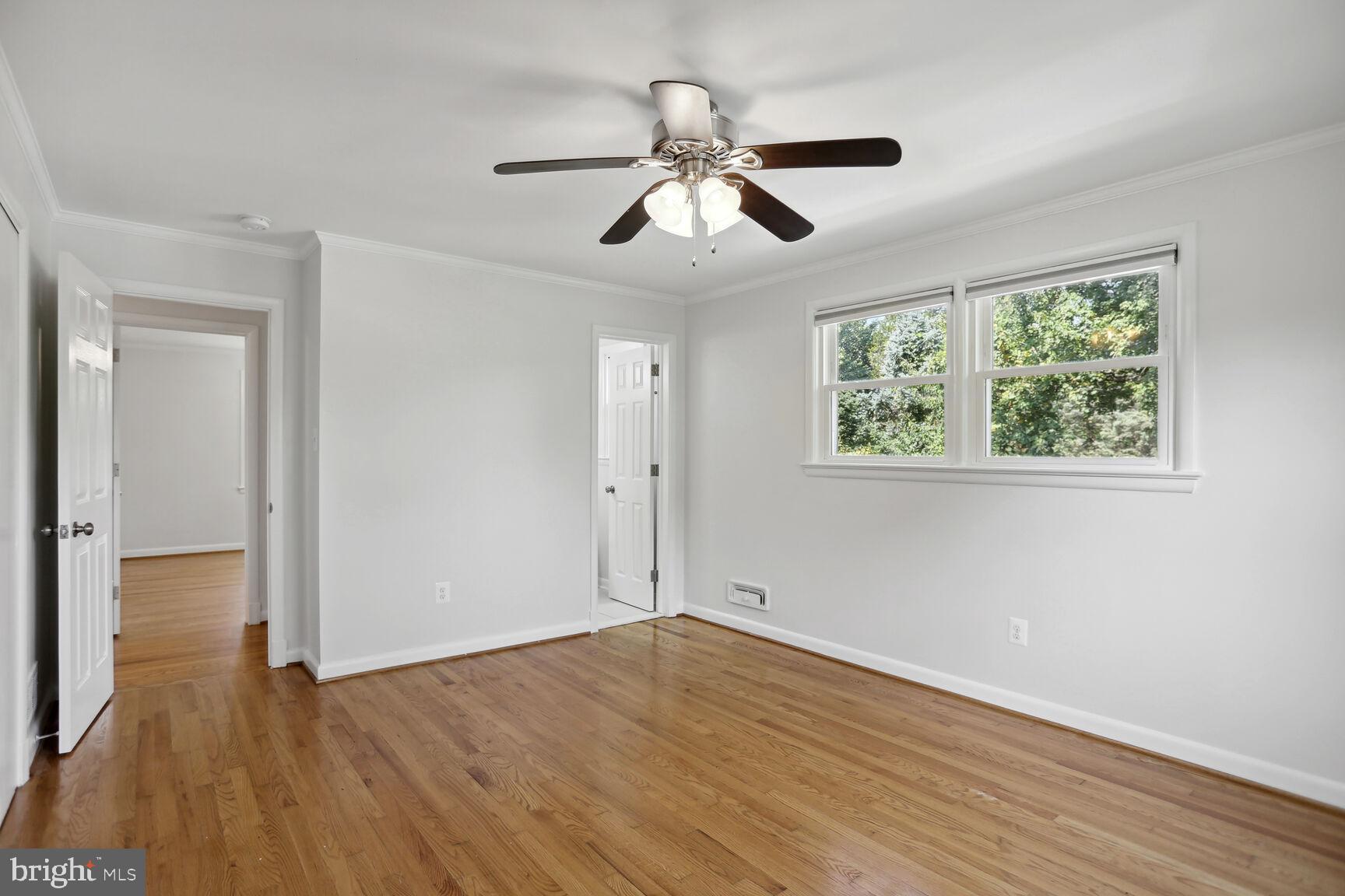 COUNTRY CLUB - Residential Lease