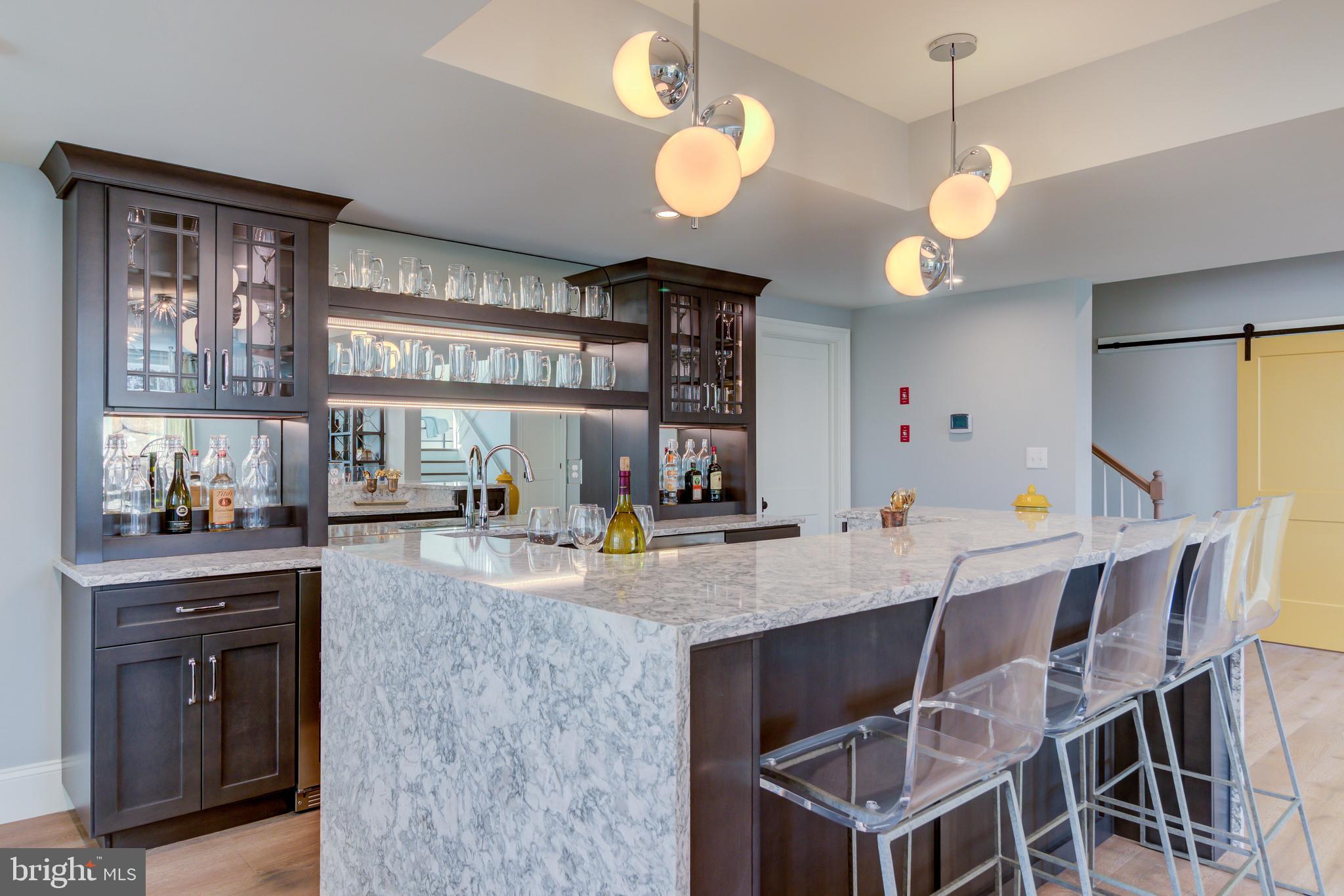 WHITE HORSE - Residential