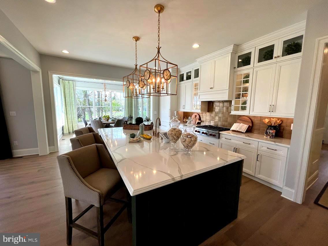 WHITE HORSE - Residential