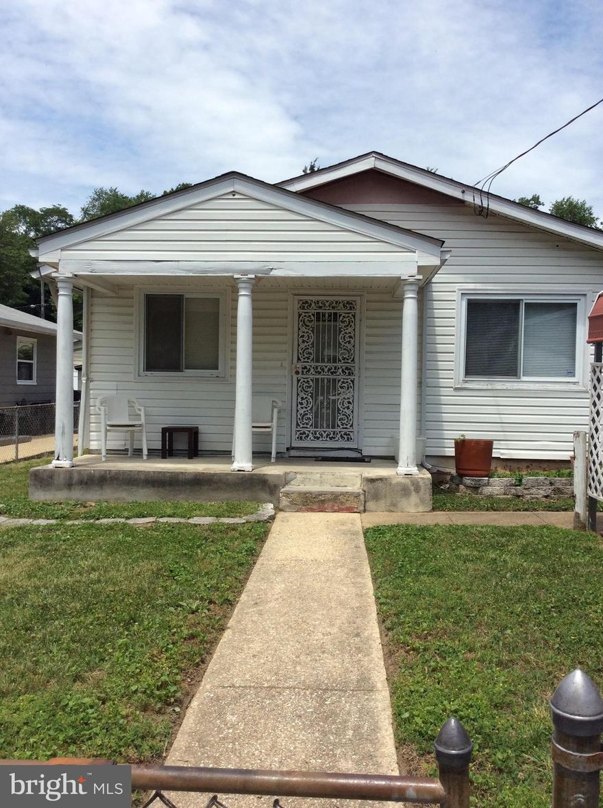 One Level  3 Bdrm 1 Ba., Rambler,  waiting on your personal touch!!Spacious Eat in kitchen w/some great updates! Hardwood Flooring under carpet; Washer/Dryer , Spacious backyard; A few blocks away from public transportation. "As Is" condition! Tenant Occupied!!