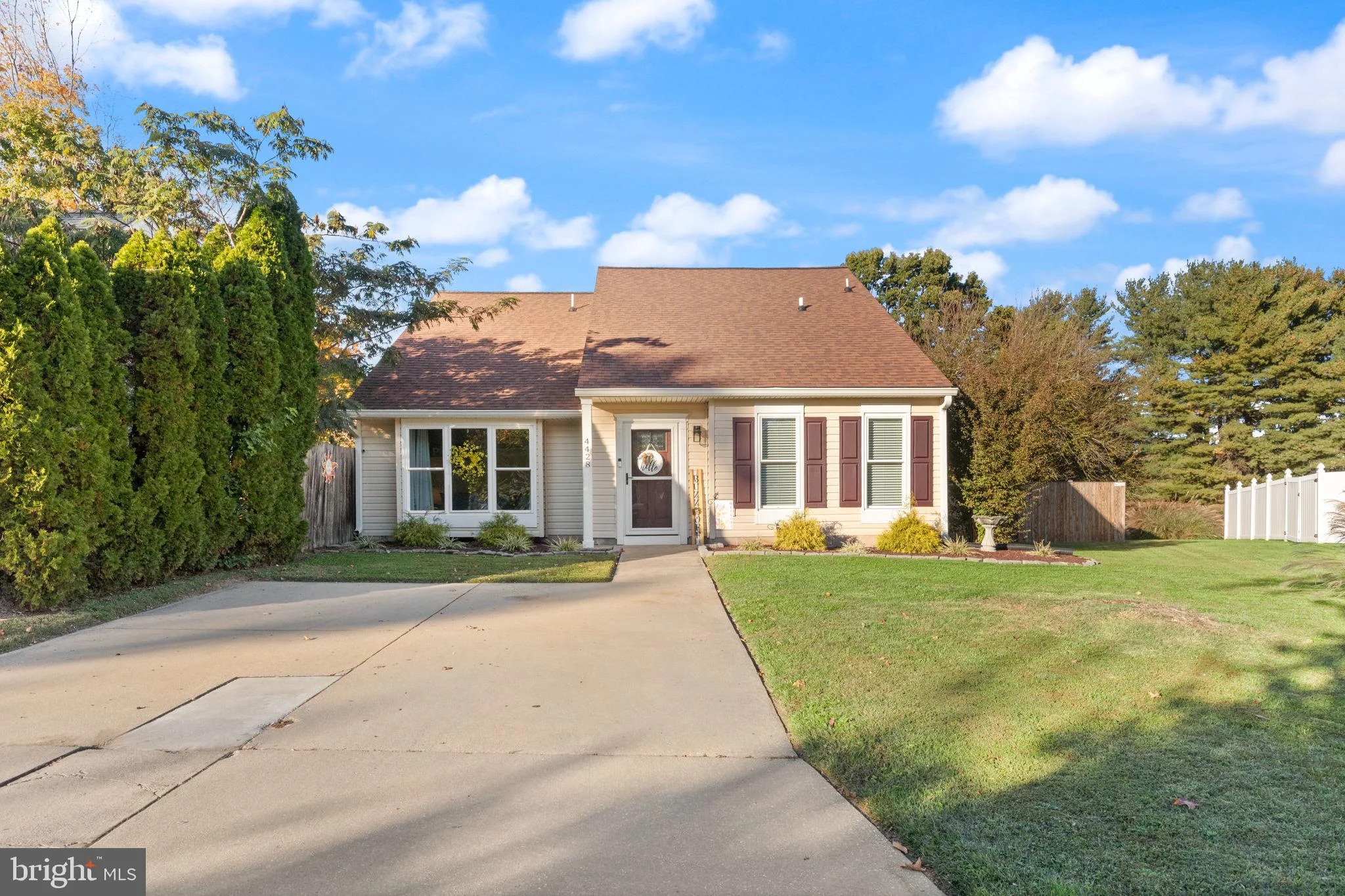 4428 Caldwell Square