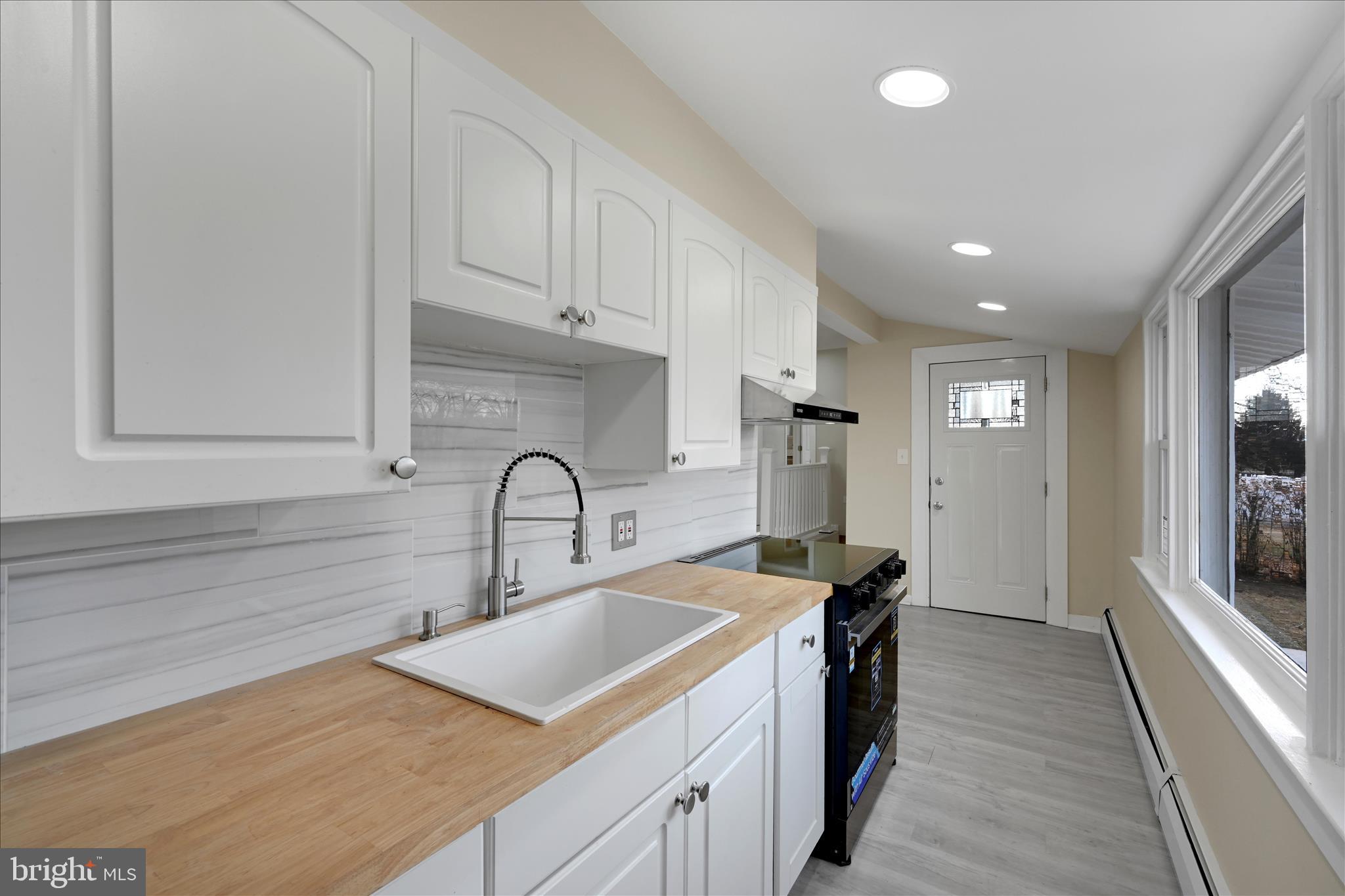 AVON HEIGHTS - Residential