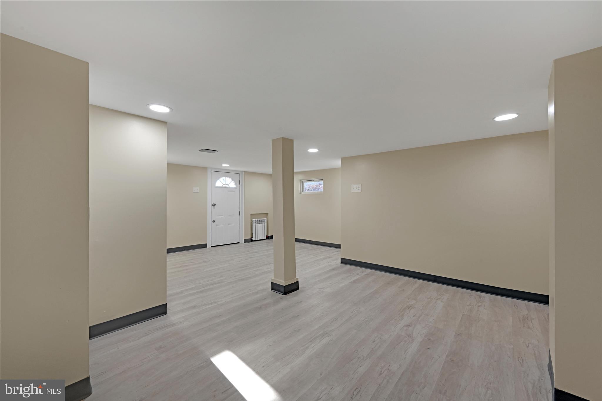 AVON HEIGHTS - Residential