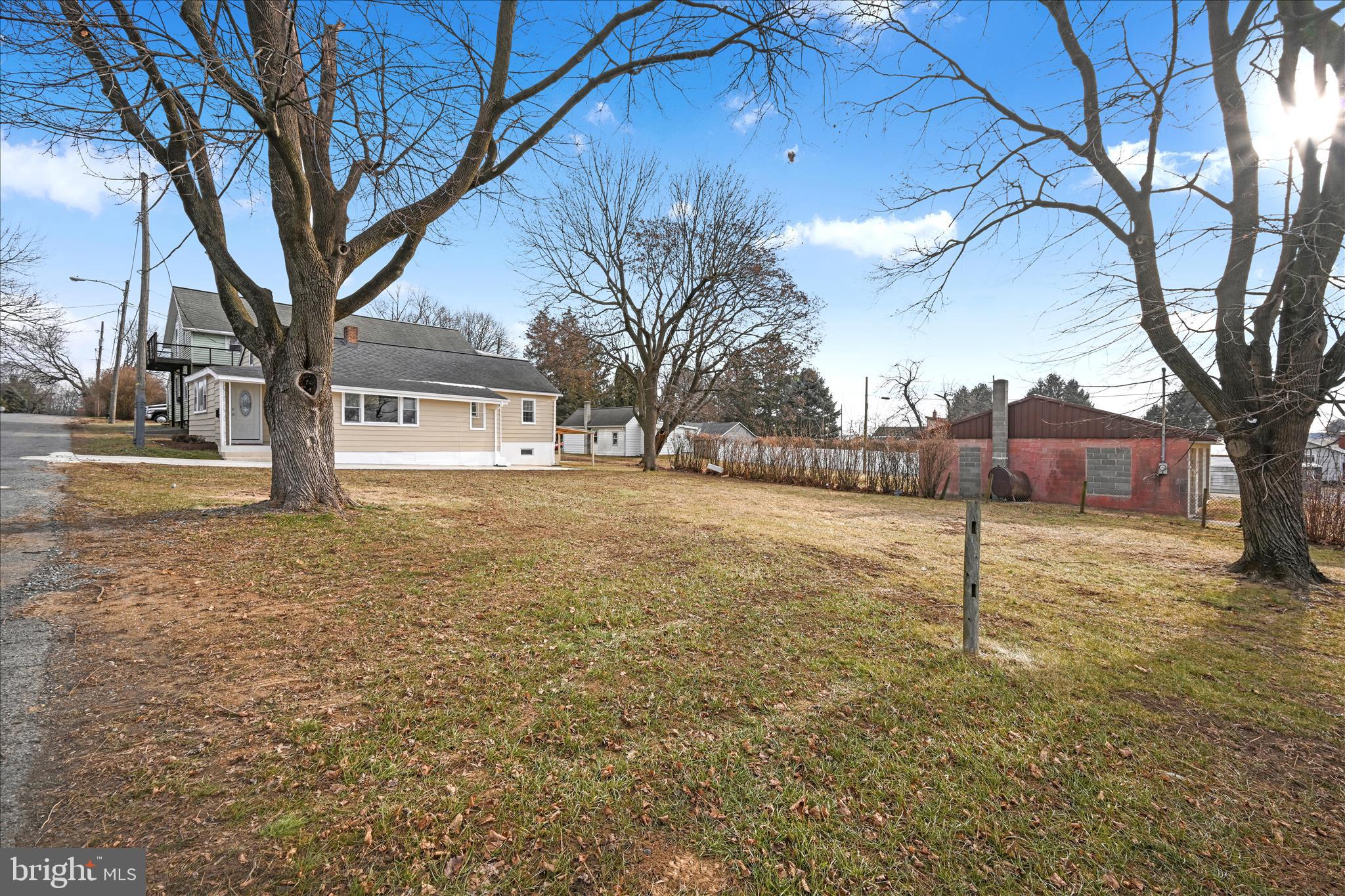 AVON HEIGHTS - Residential