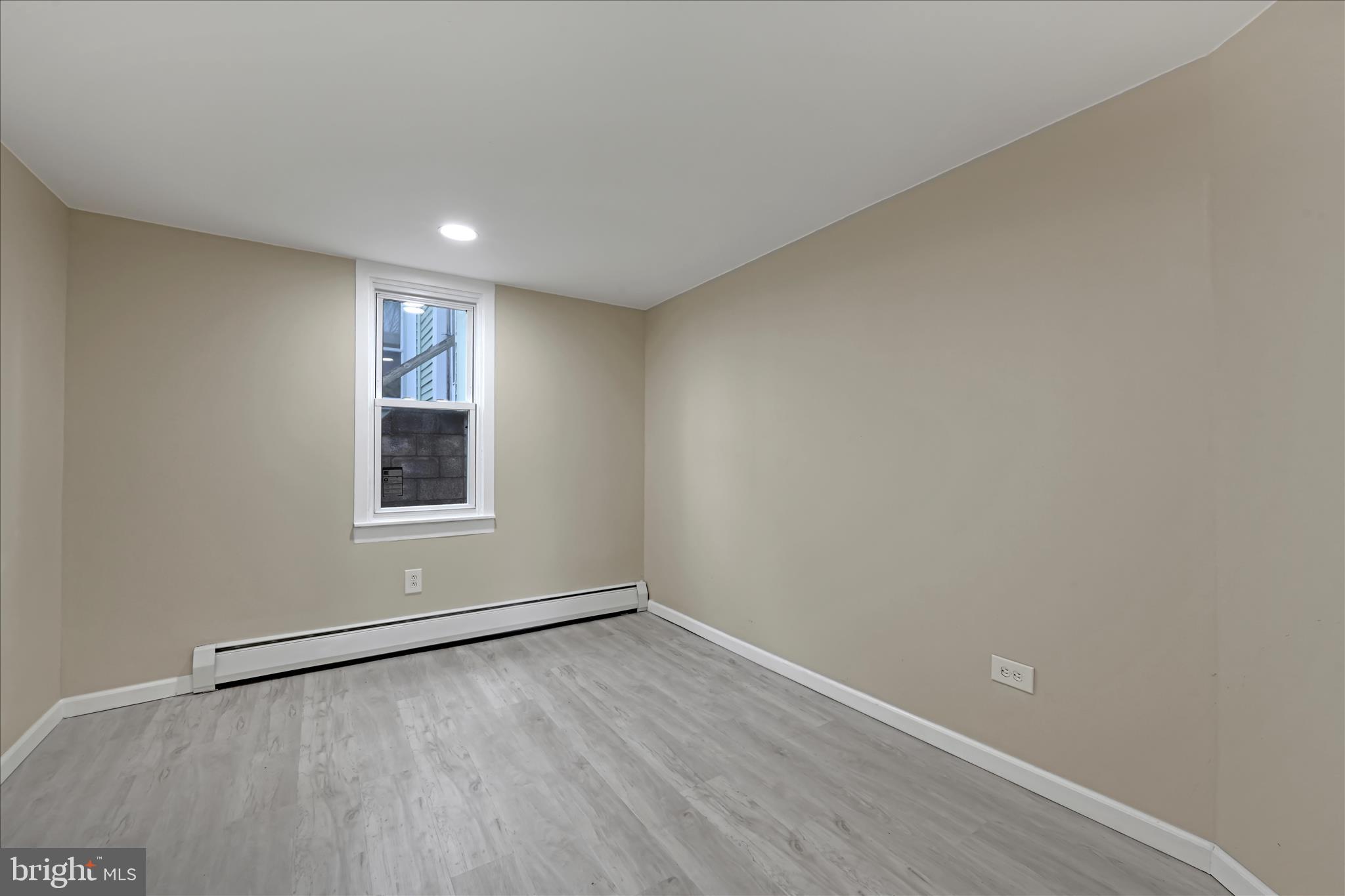 AVON HEIGHTS - Residential