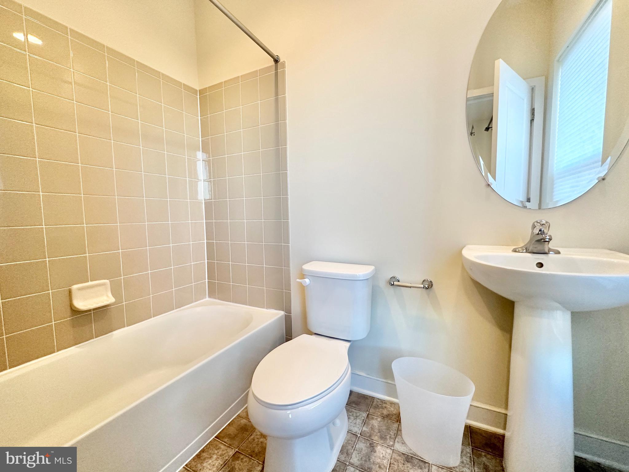 HYATTSVILLE - Residential Lease