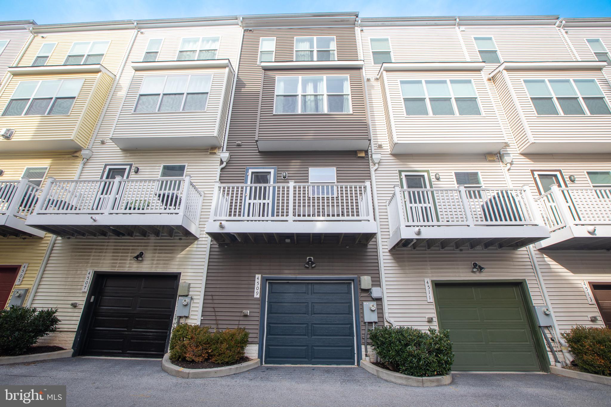 HYATTSVILLE - Residential Lease