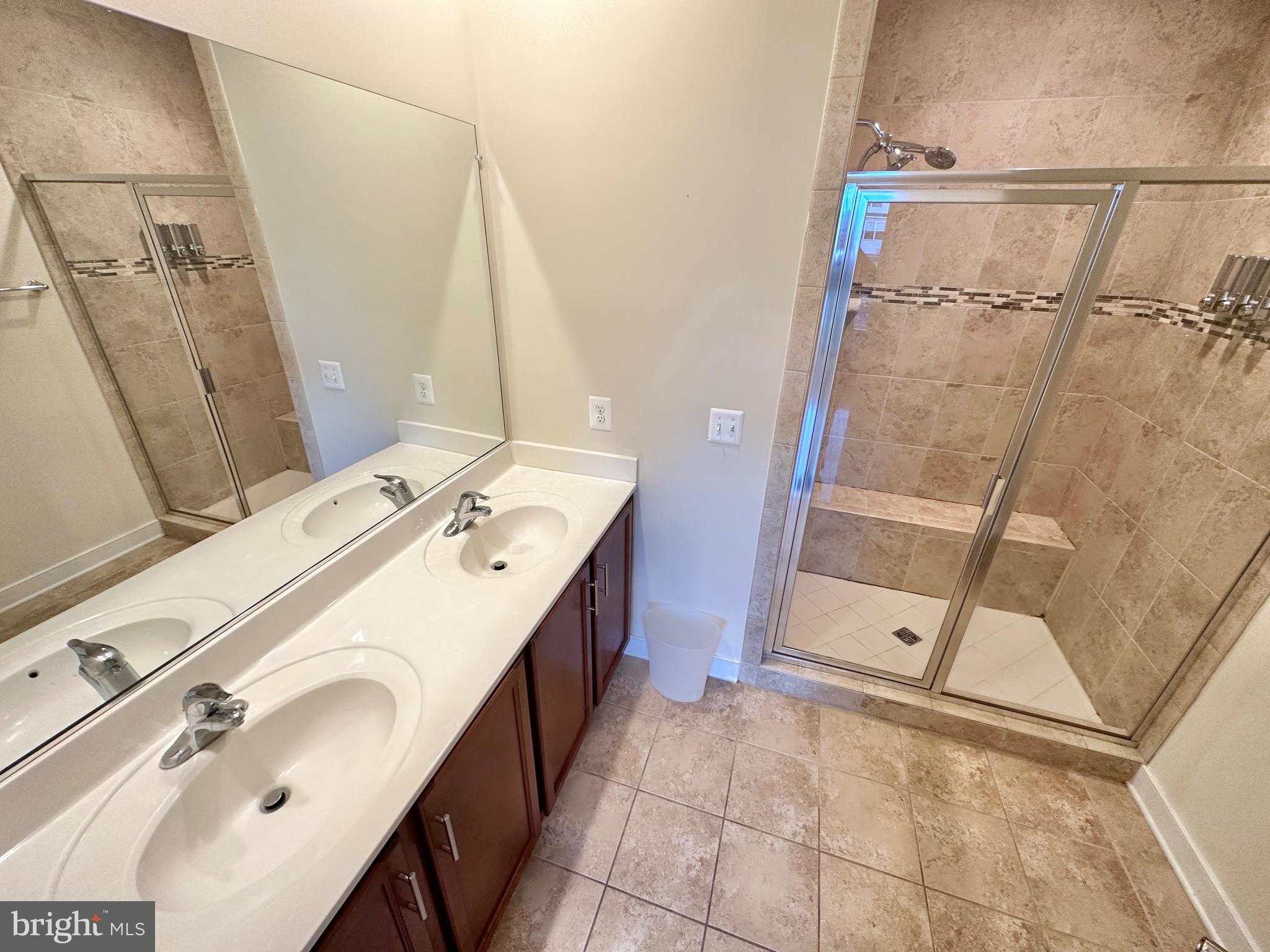 HYATTSVILLE - Residential Lease