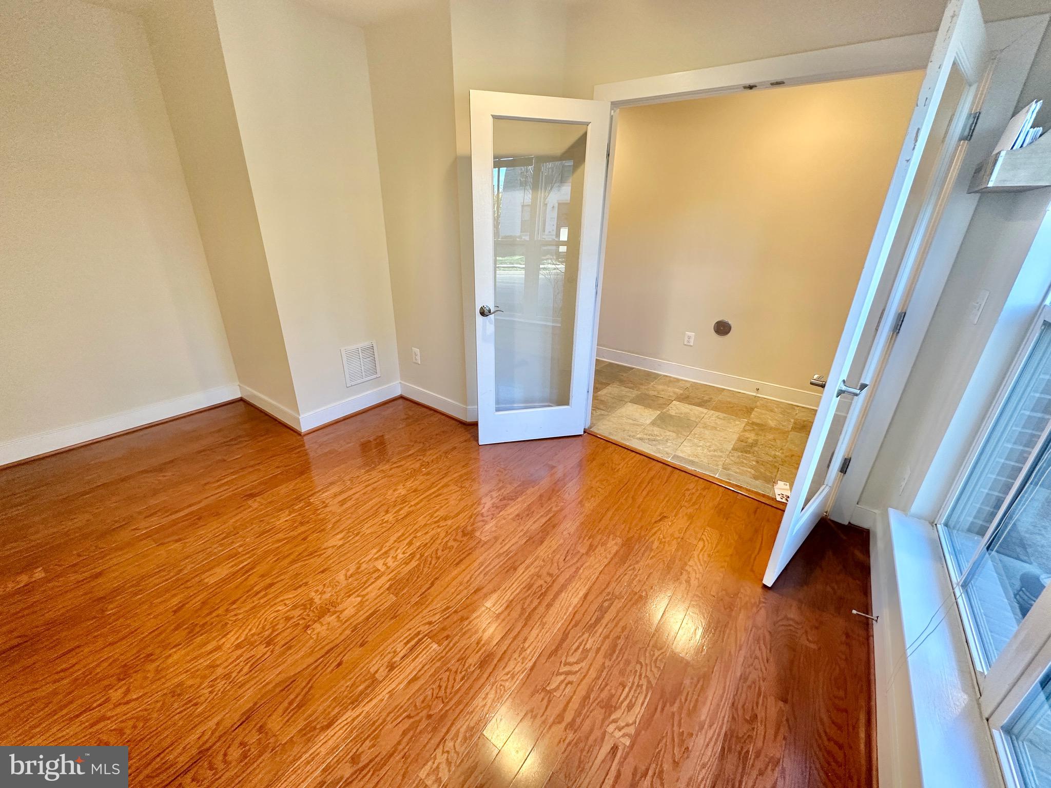 HYATTSVILLE - Residential Lease