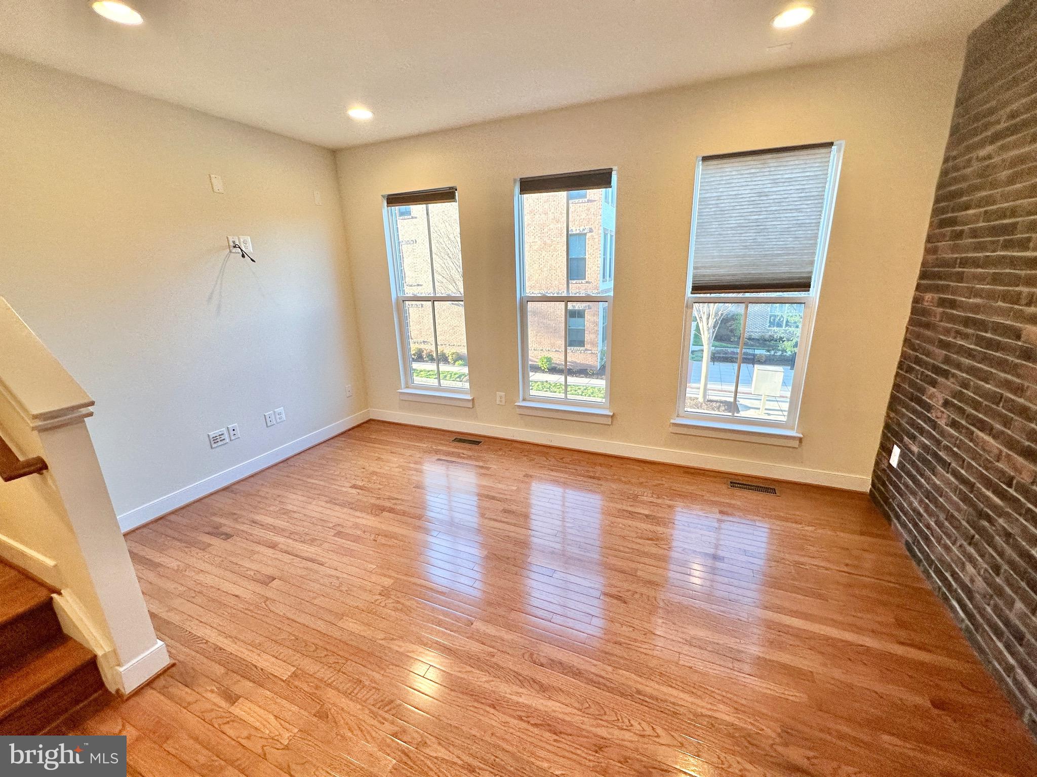 HYATTSVILLE - Residential Lease
